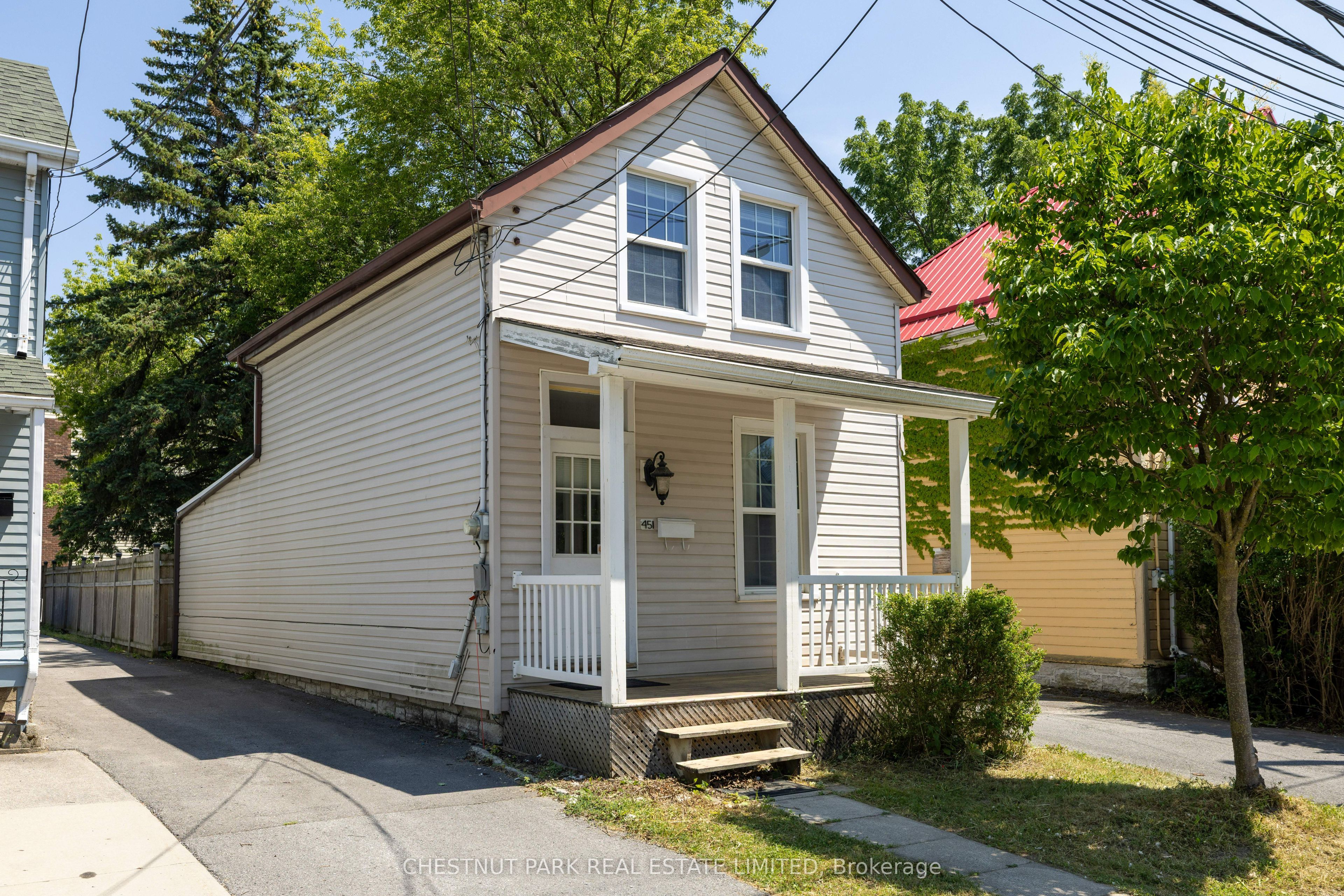 451 Albert Street, Kingston, ON K7L 3W4 photo 2