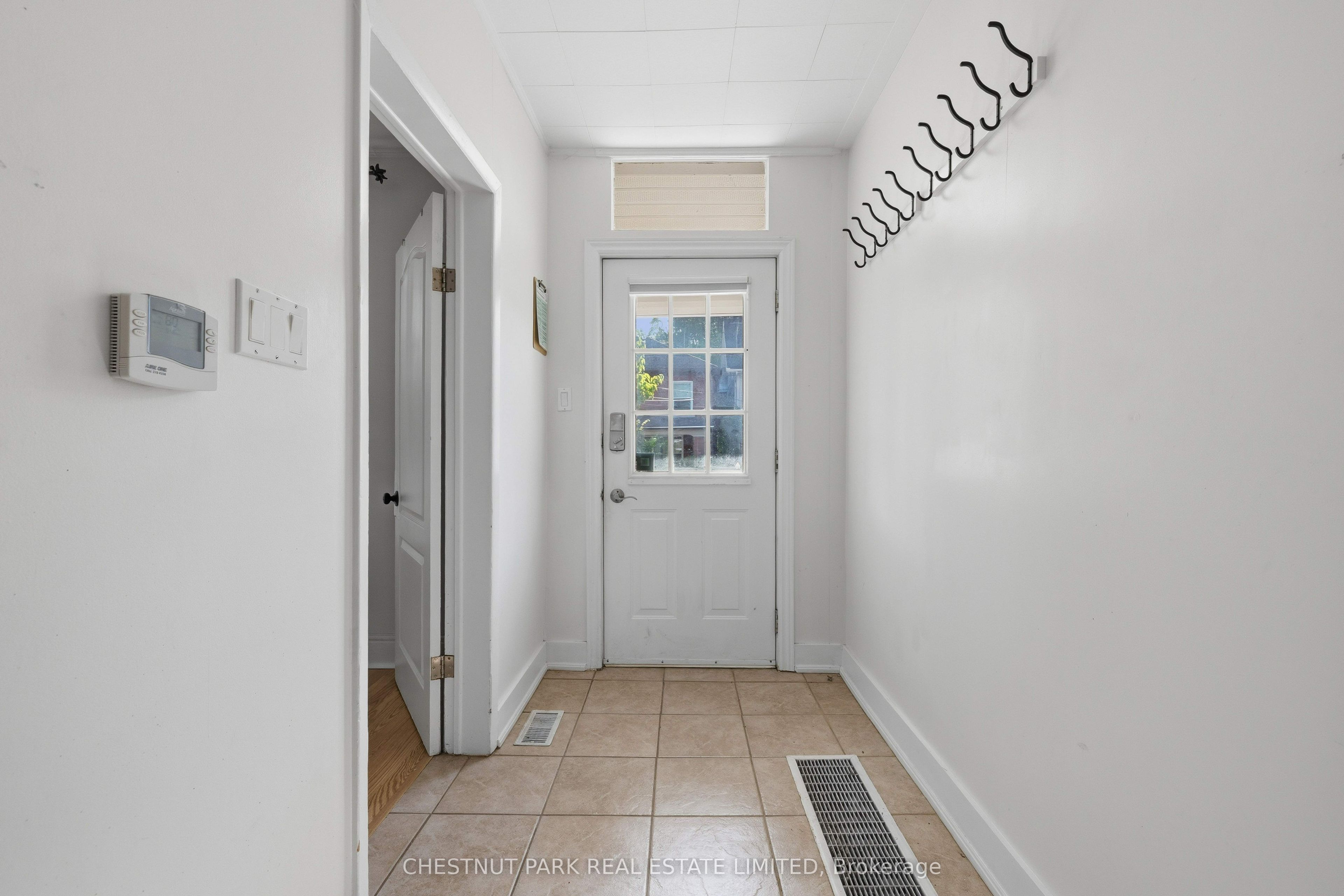 451 Albert Street, Kingston, ON K7L 3W4 photo 3