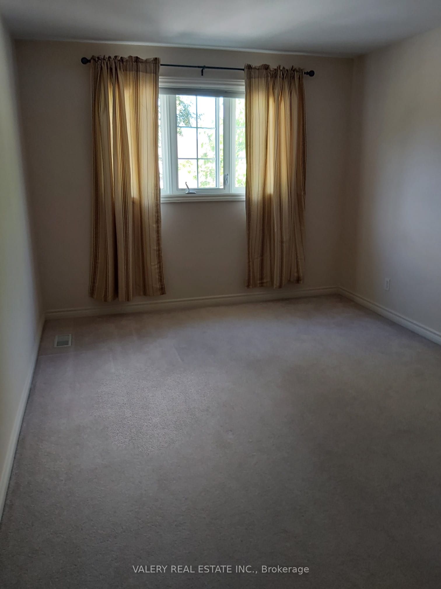 1058 Lexington Circle, Windsor, ON N8S 4T3