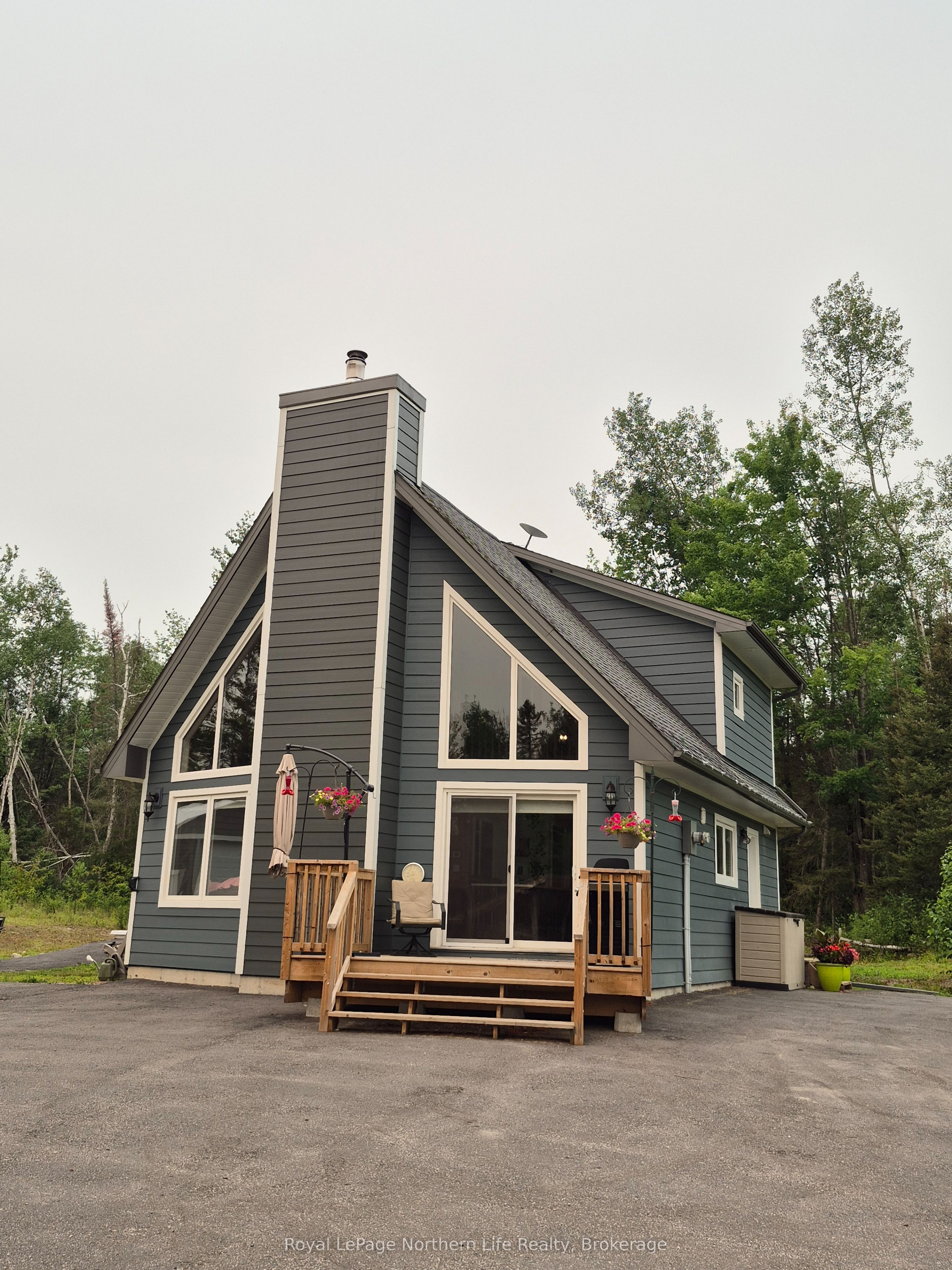 1856 Papineau Road, Papineau-Cameron, ON P0H 1V0