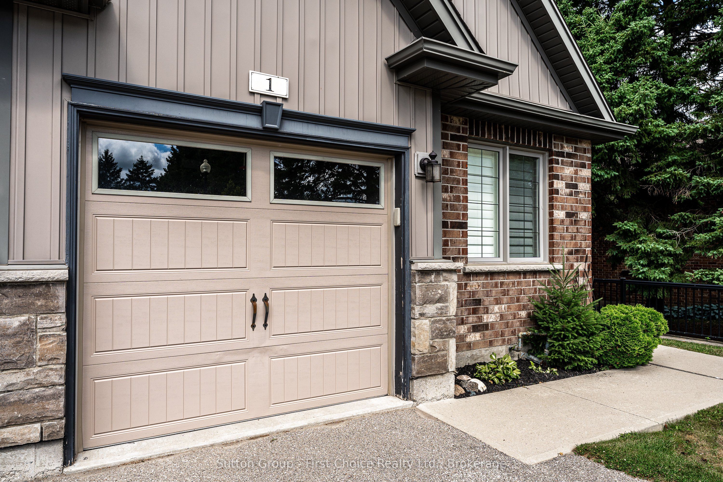 55 Harrison Street 1, Stratford, ON N5A 0A4 photo 2