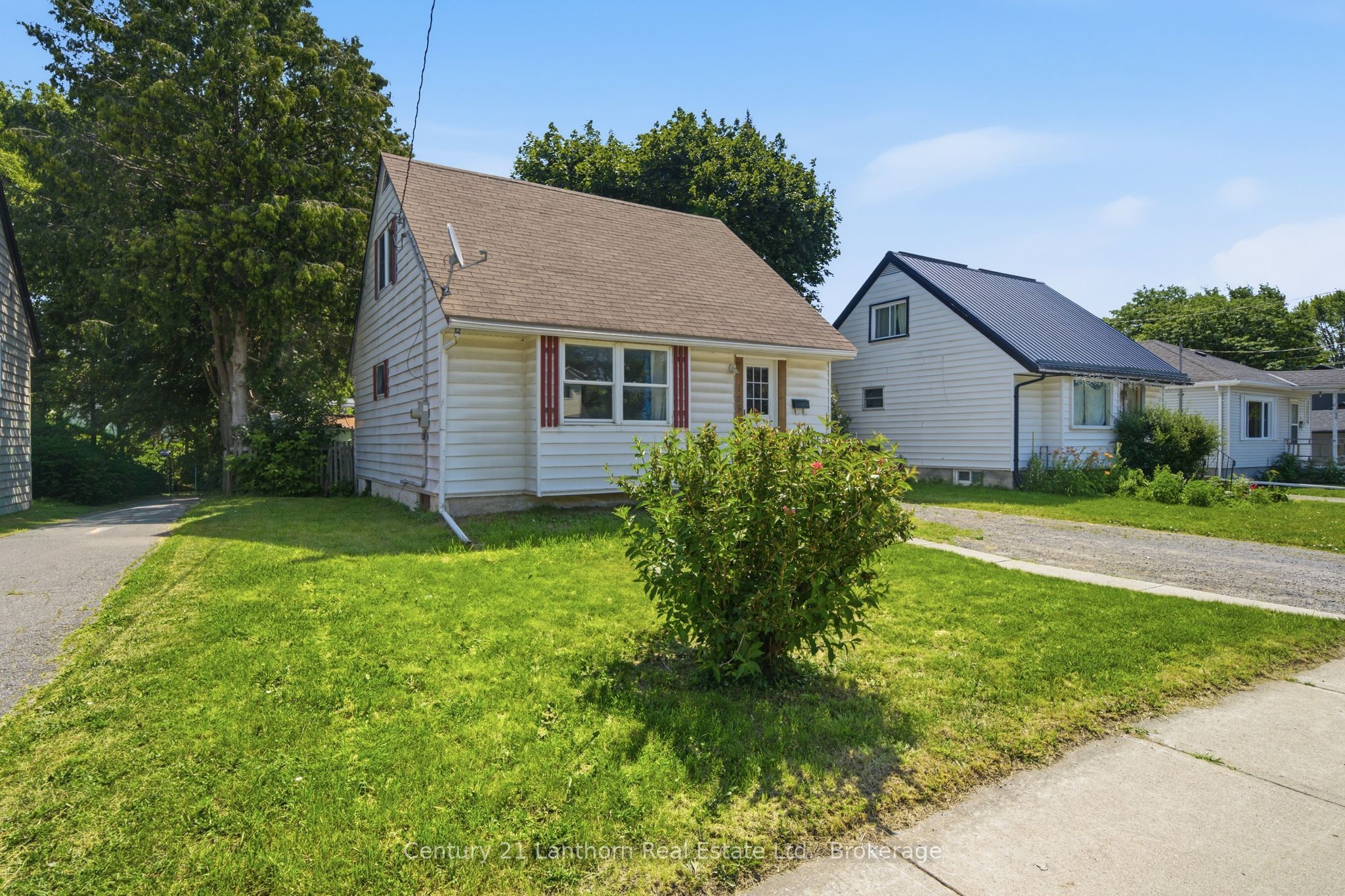 105 Humewood Drive, Belleville, ON K8N 4E5