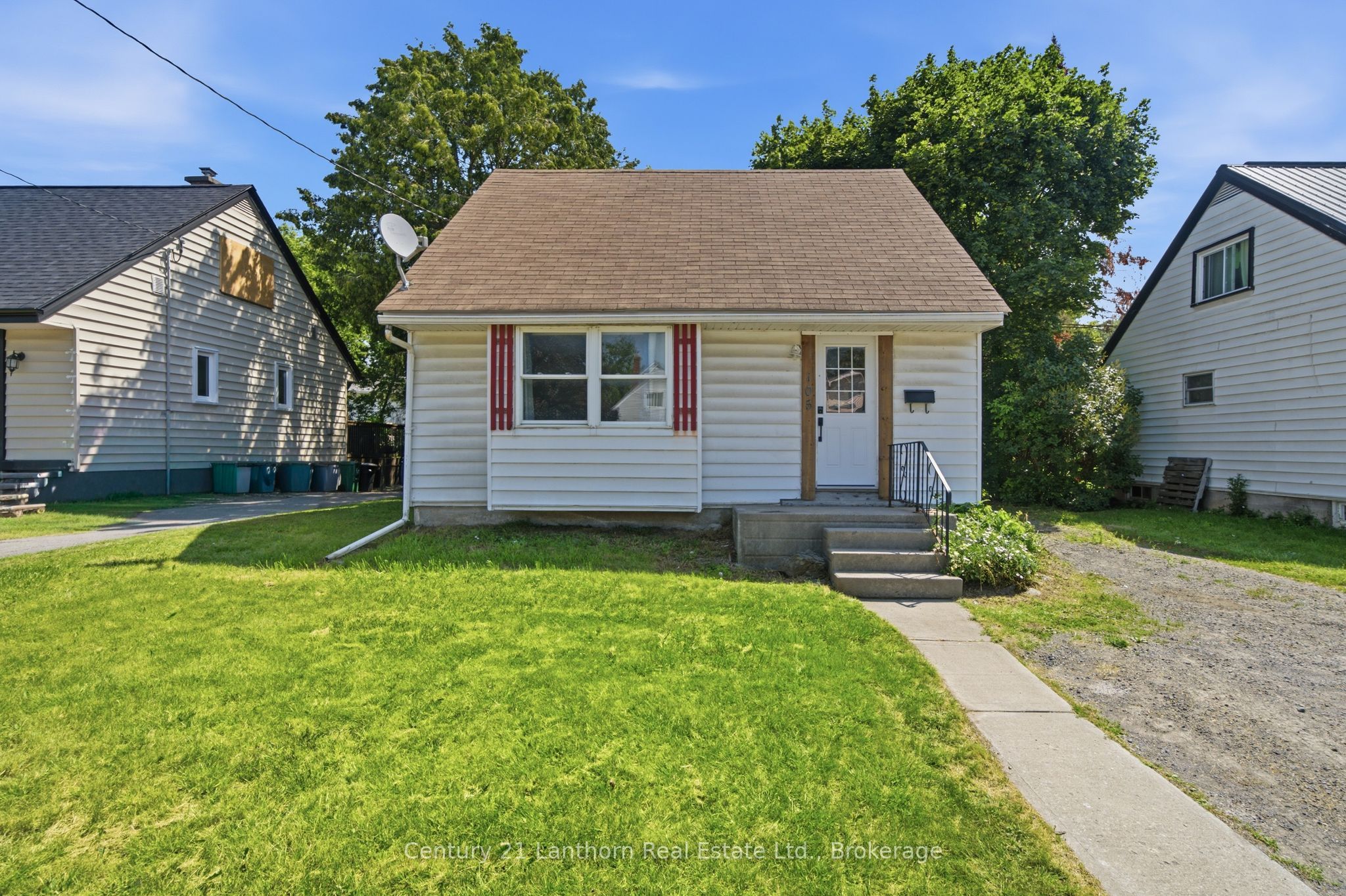 105 Humewood Drive, Belleville, ON K8N 4E5 photo 3