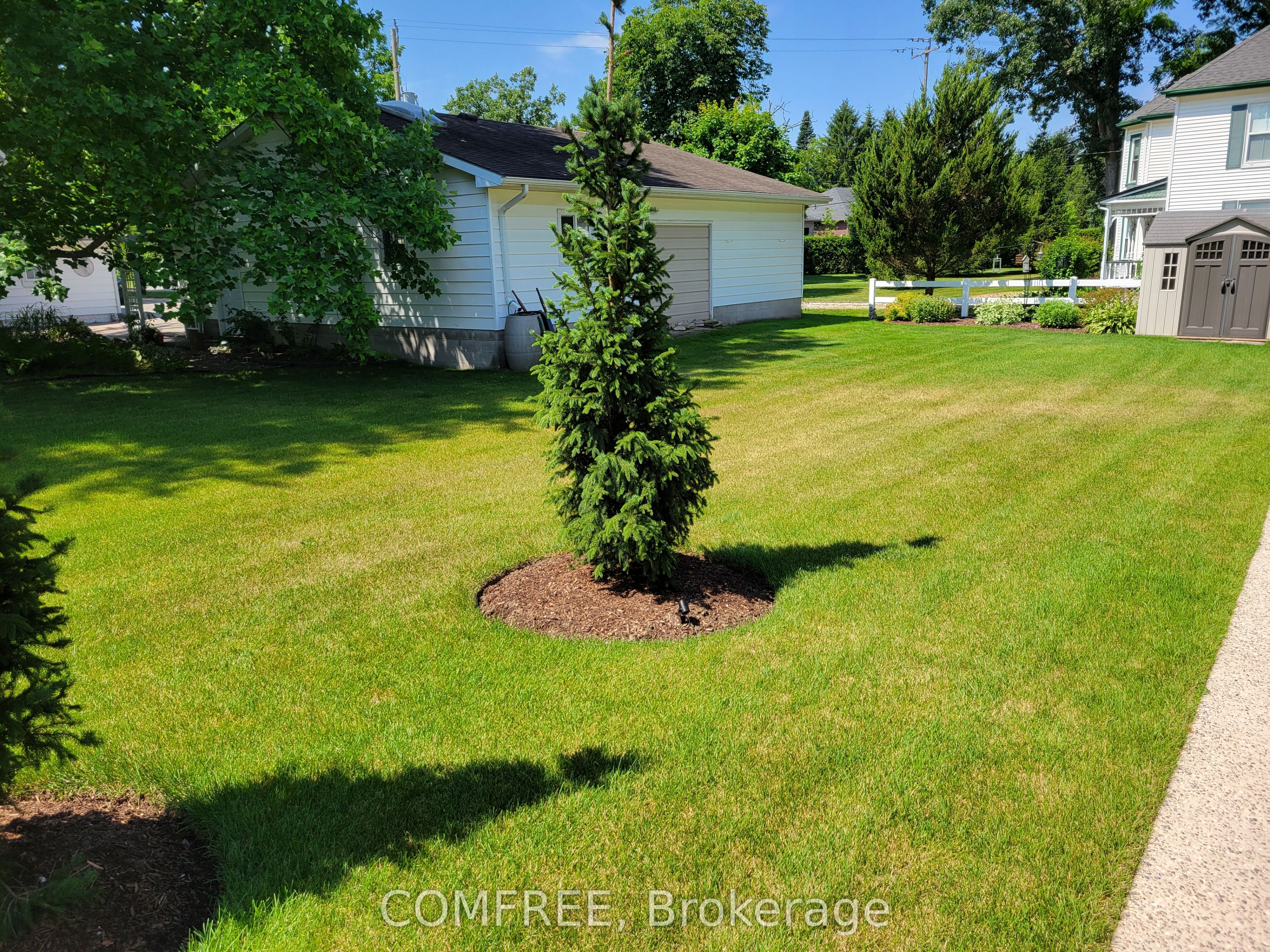 137 St George Street, St. Thomas, ON N5P 2M3 photo 2