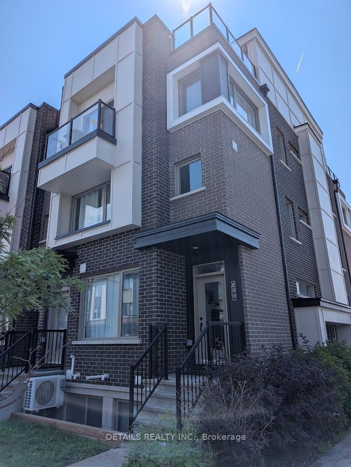 800 Kiniw Private, Manor Park - Cardinal Glen and Area, ON K1K 5A3