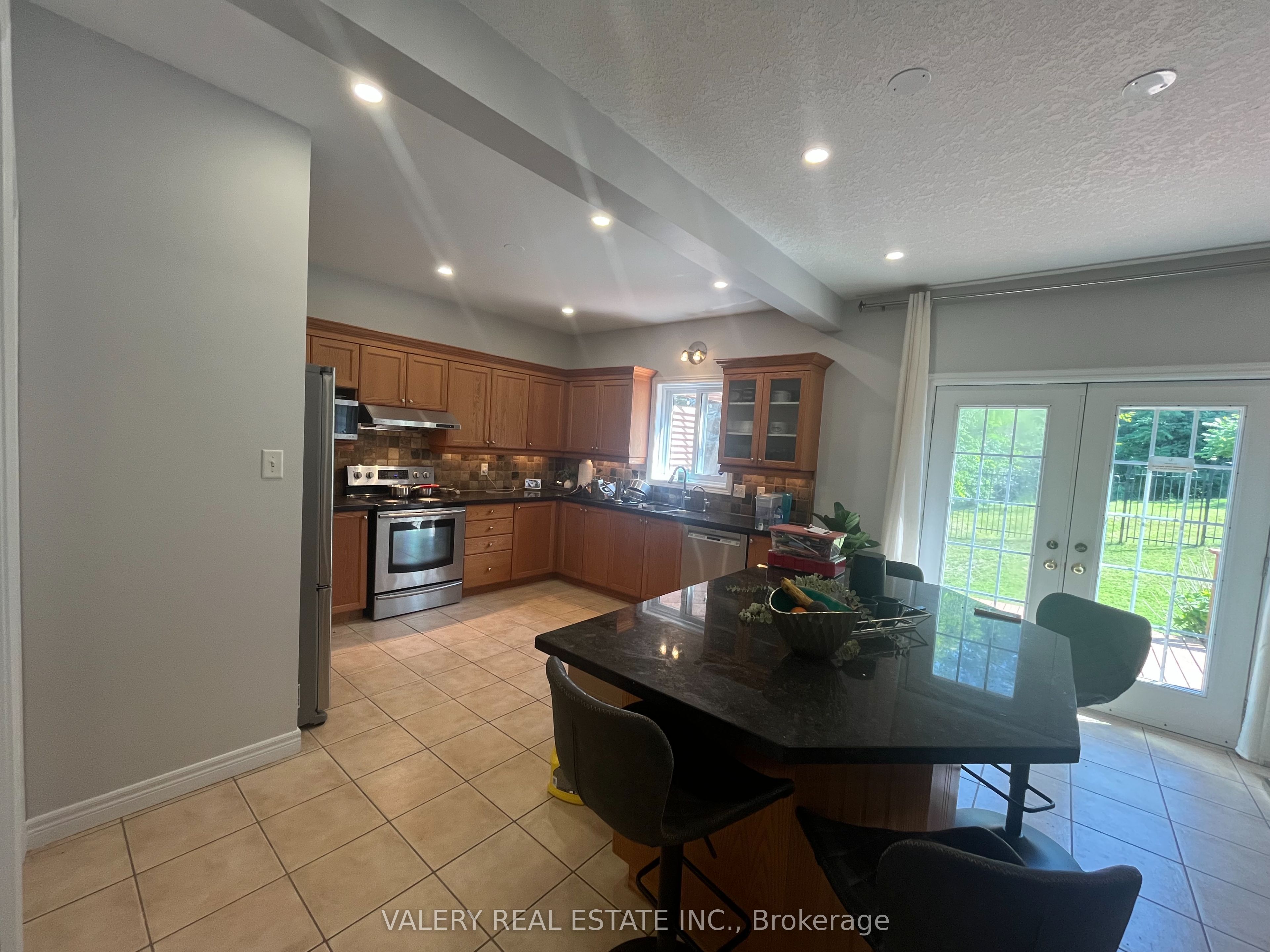 70 Doonmills Drive, Kitchener, ON N2P 2X3