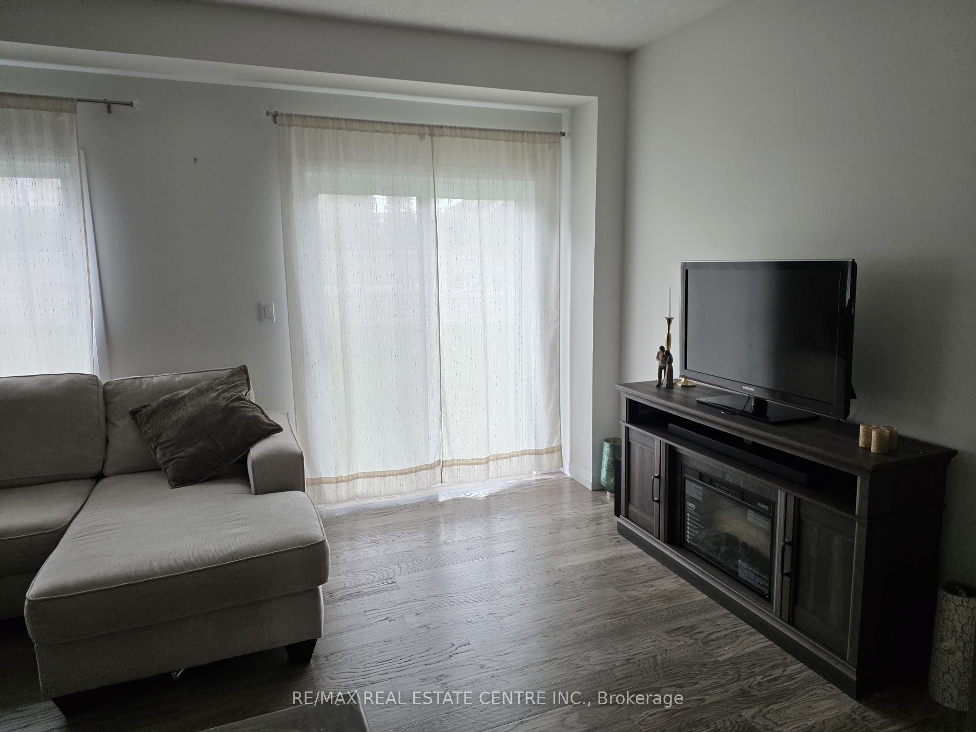 36 Queensbrook Crescent, Cambridge, ON N1S 0E5 photo 4