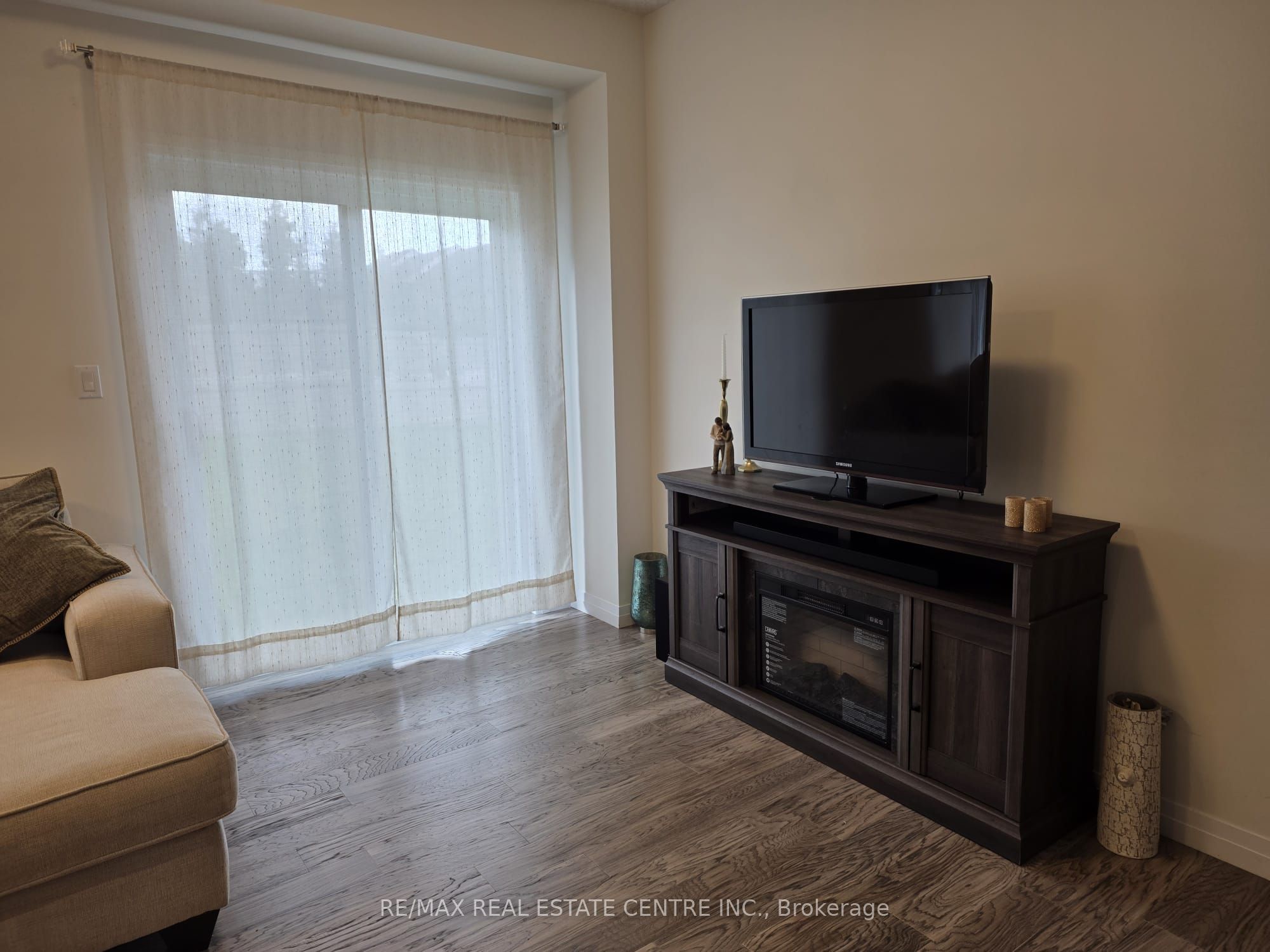 36 Queensbrook Crescent, Cambridge, ON N1S 0E5 photo 5