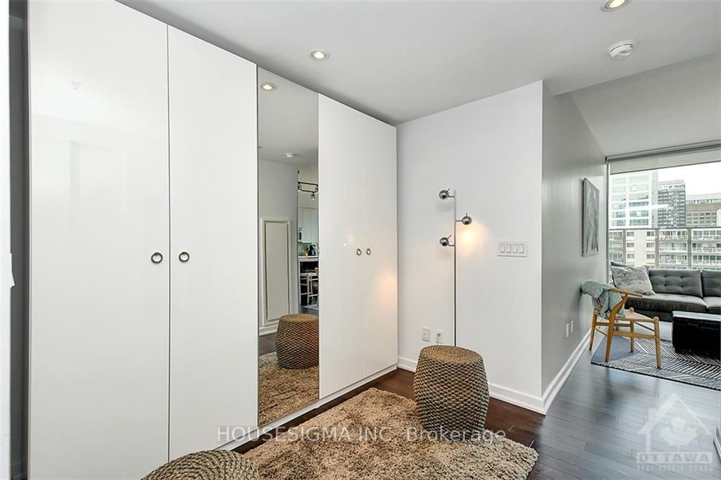 300 Lisgar Street 602, Ottawa Centre, ON K2P 0E2 photo 3