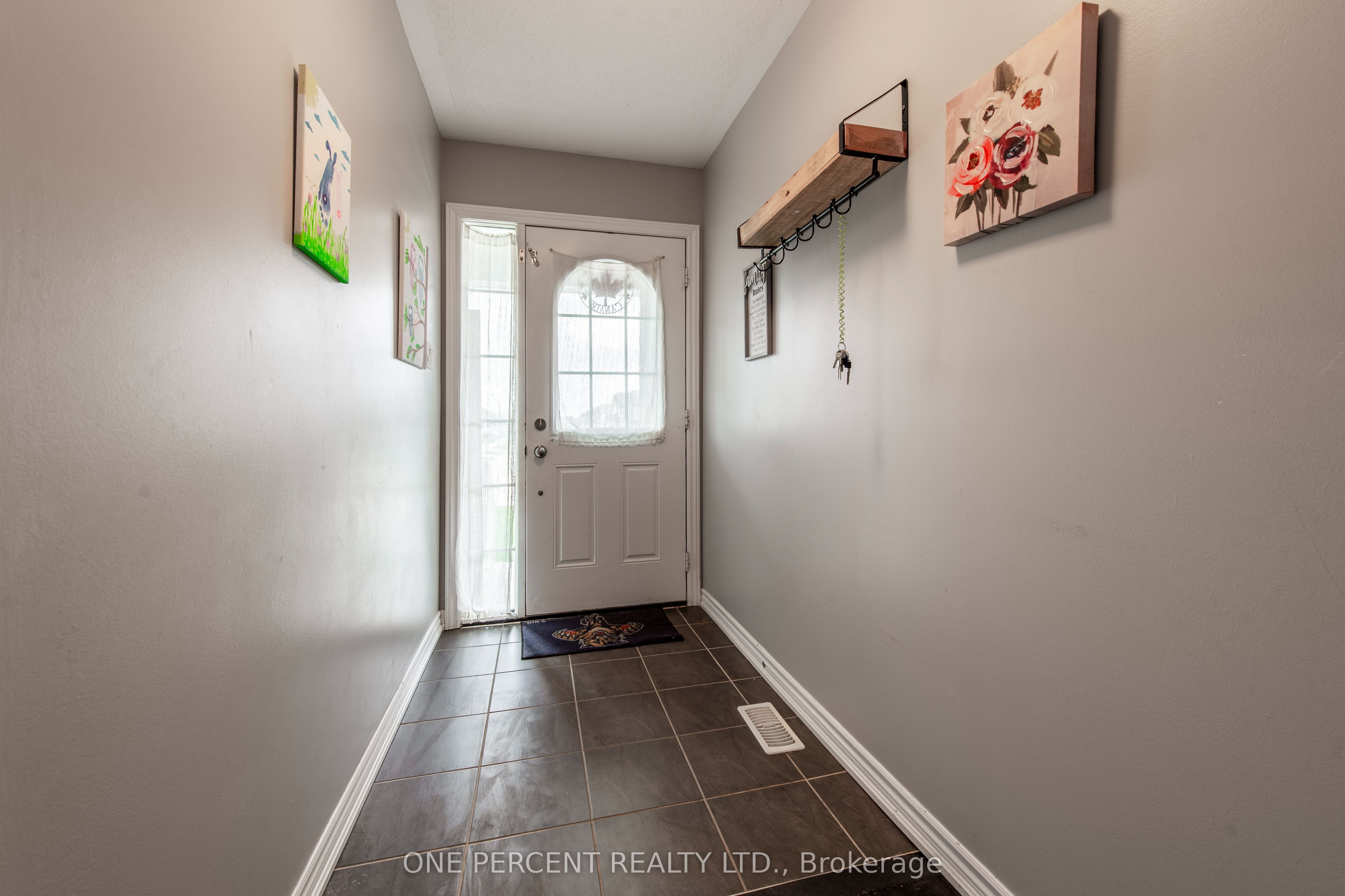 360 Armstrong Street W, North Perth, ON N4W 0E5 photo 5