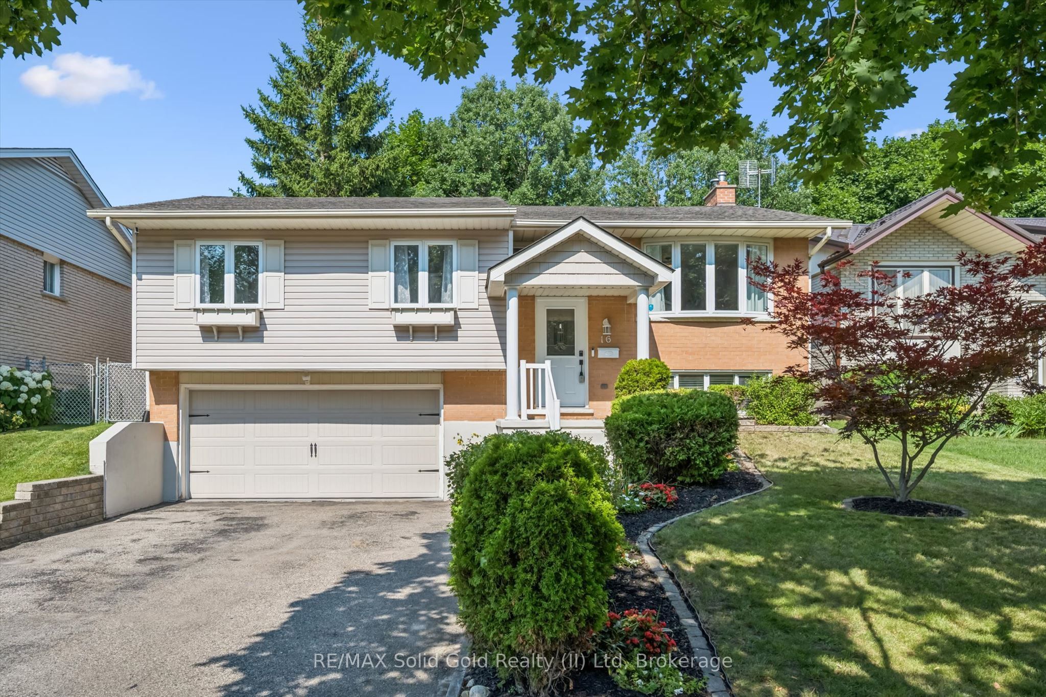 16 Nipigon Street, Kitchener, ON N2B 3M3