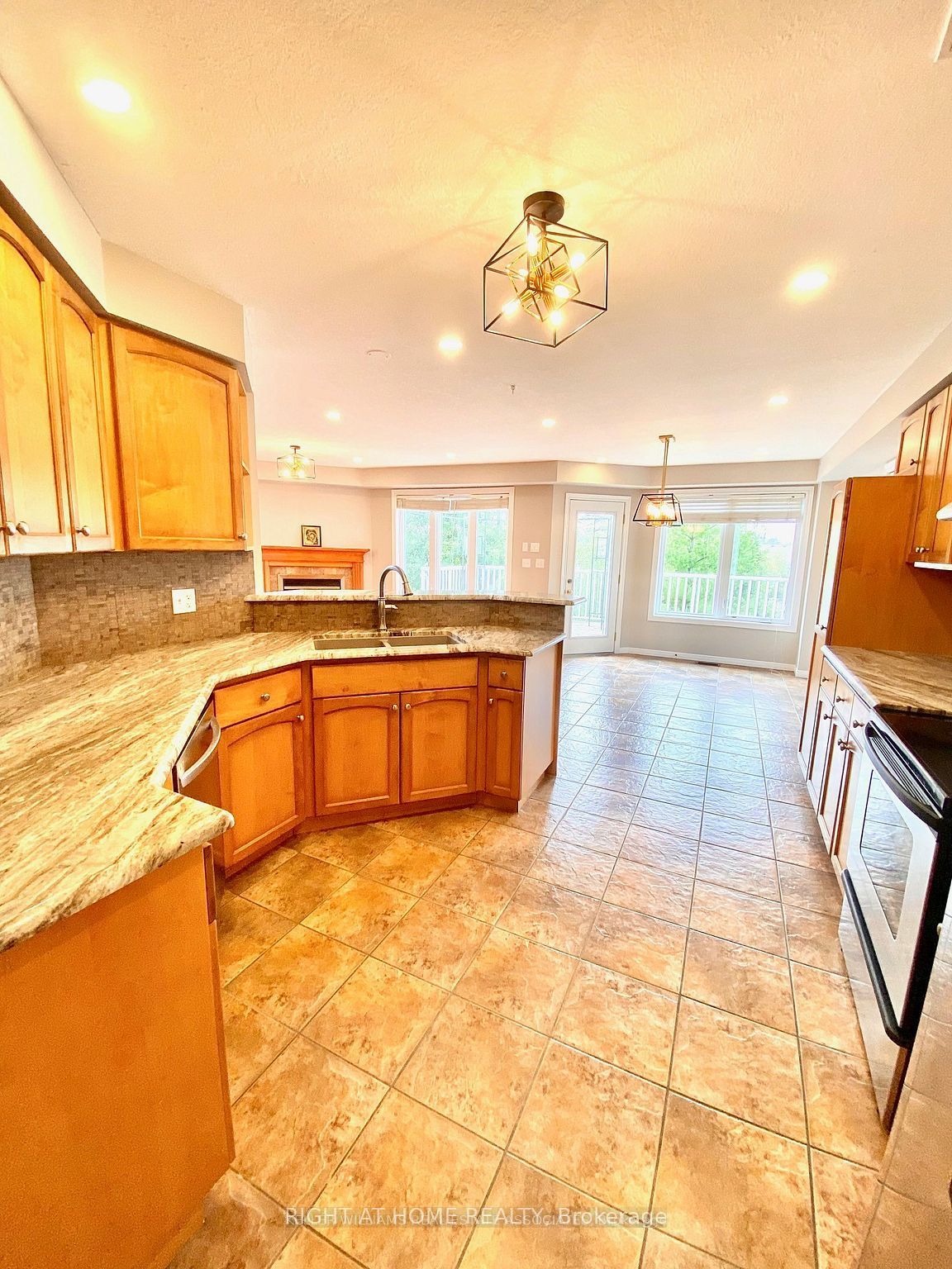 154 Severn Drive Upper, Guelph, ON N1E 7K5 photo 5