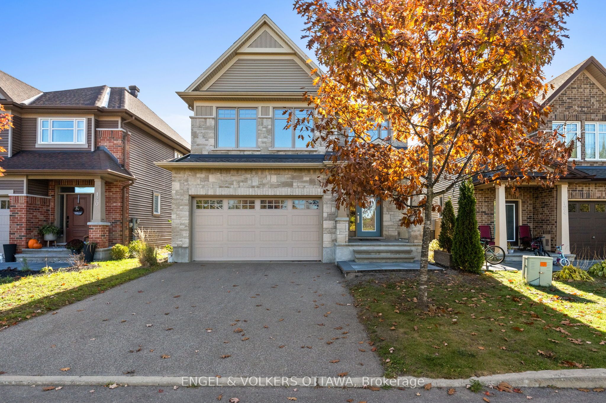 122 Helen Rapp Way, Blossom Park - Airport and Area, ON K1T 0N4 photo 2