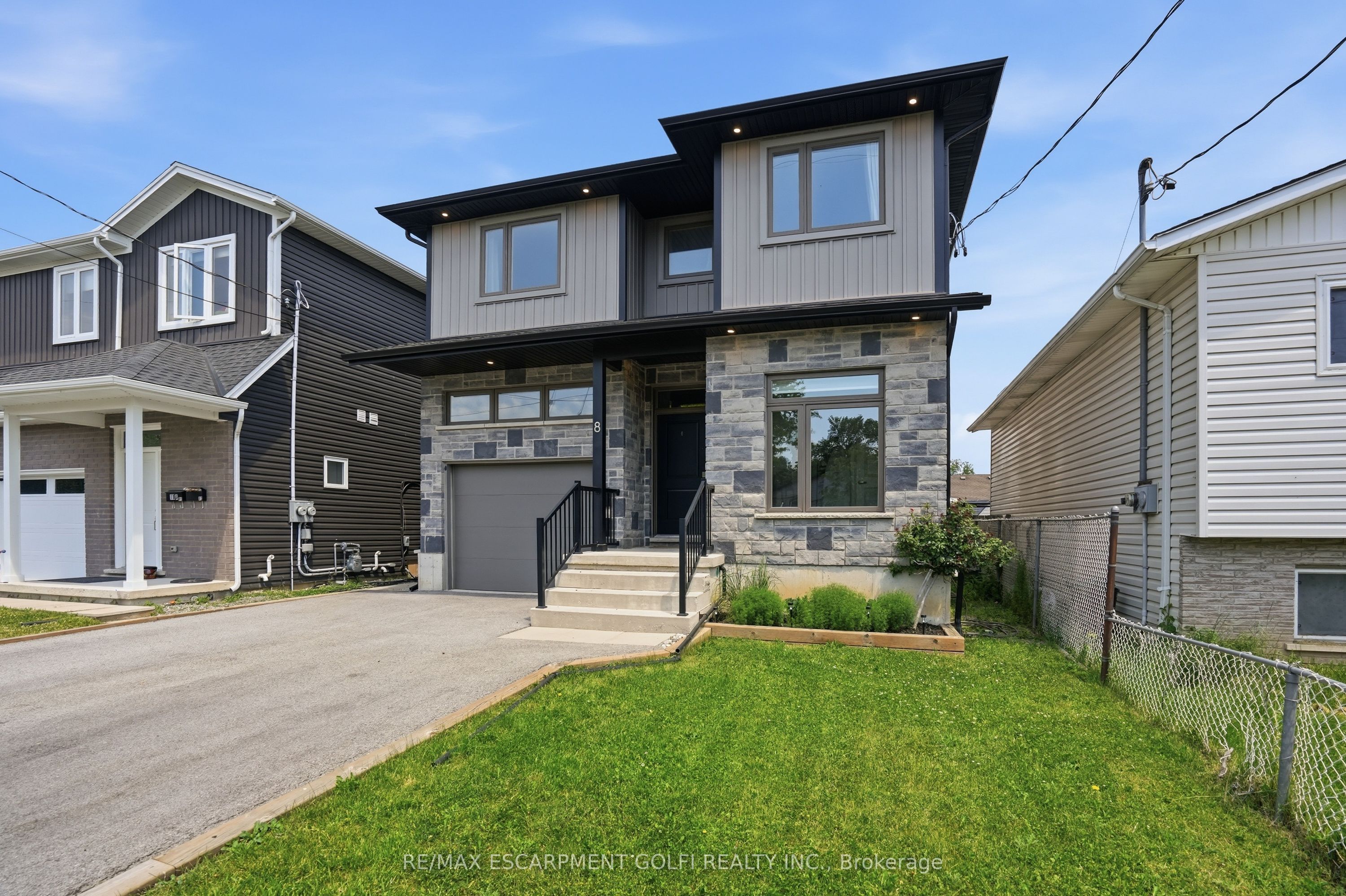 8 Nash Street, St. Catharines, ON L2S 1B5 photo 2