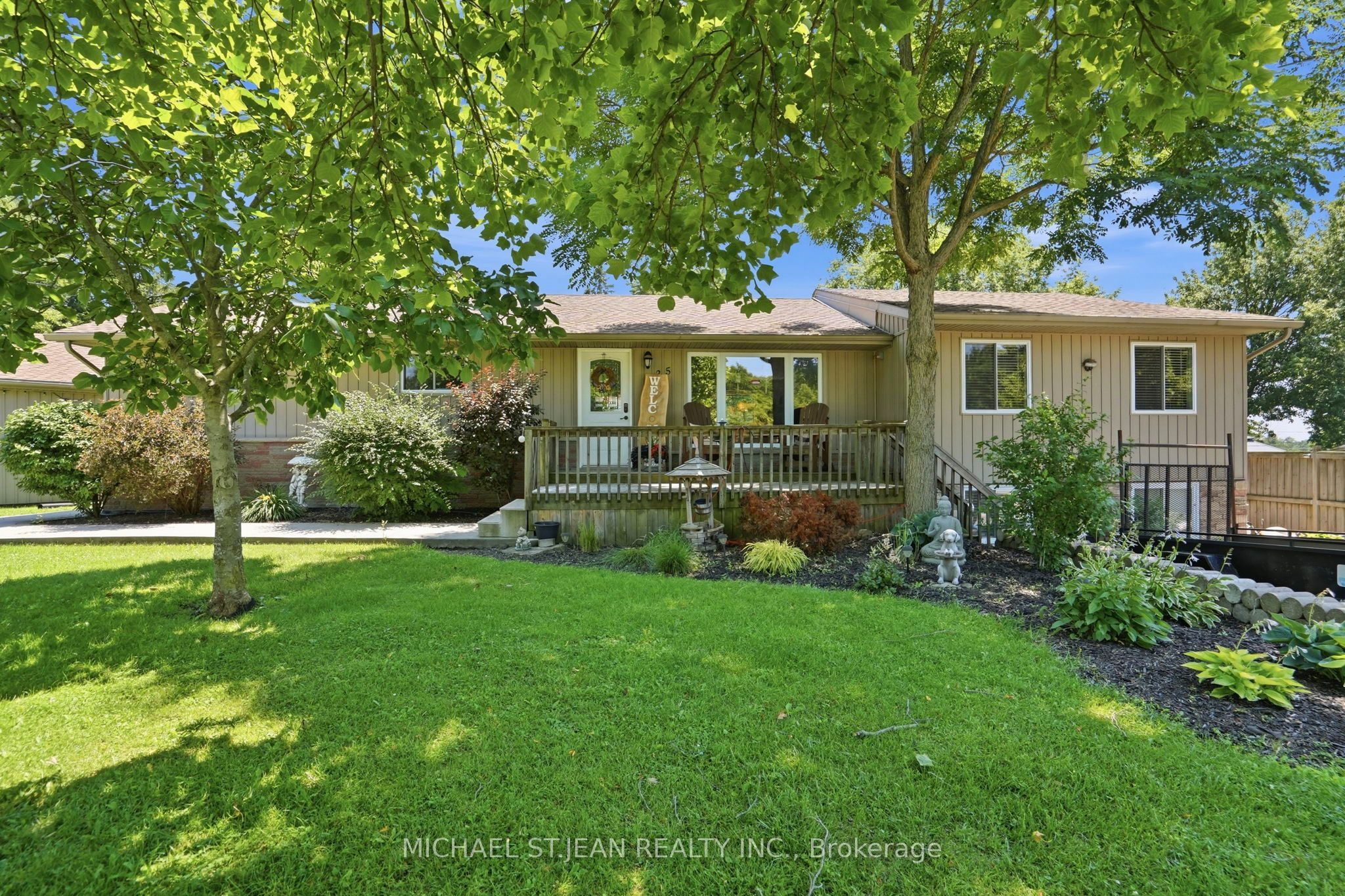 25 Saveryn Road, Hamilton, ON L9B 1N4 photo 2