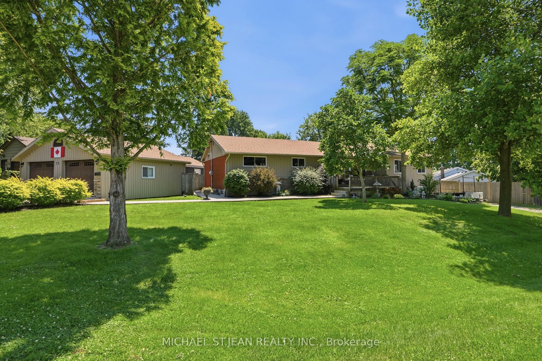 25 Saveryn Road, Hamilton, ON L9B 1N4 photo 3