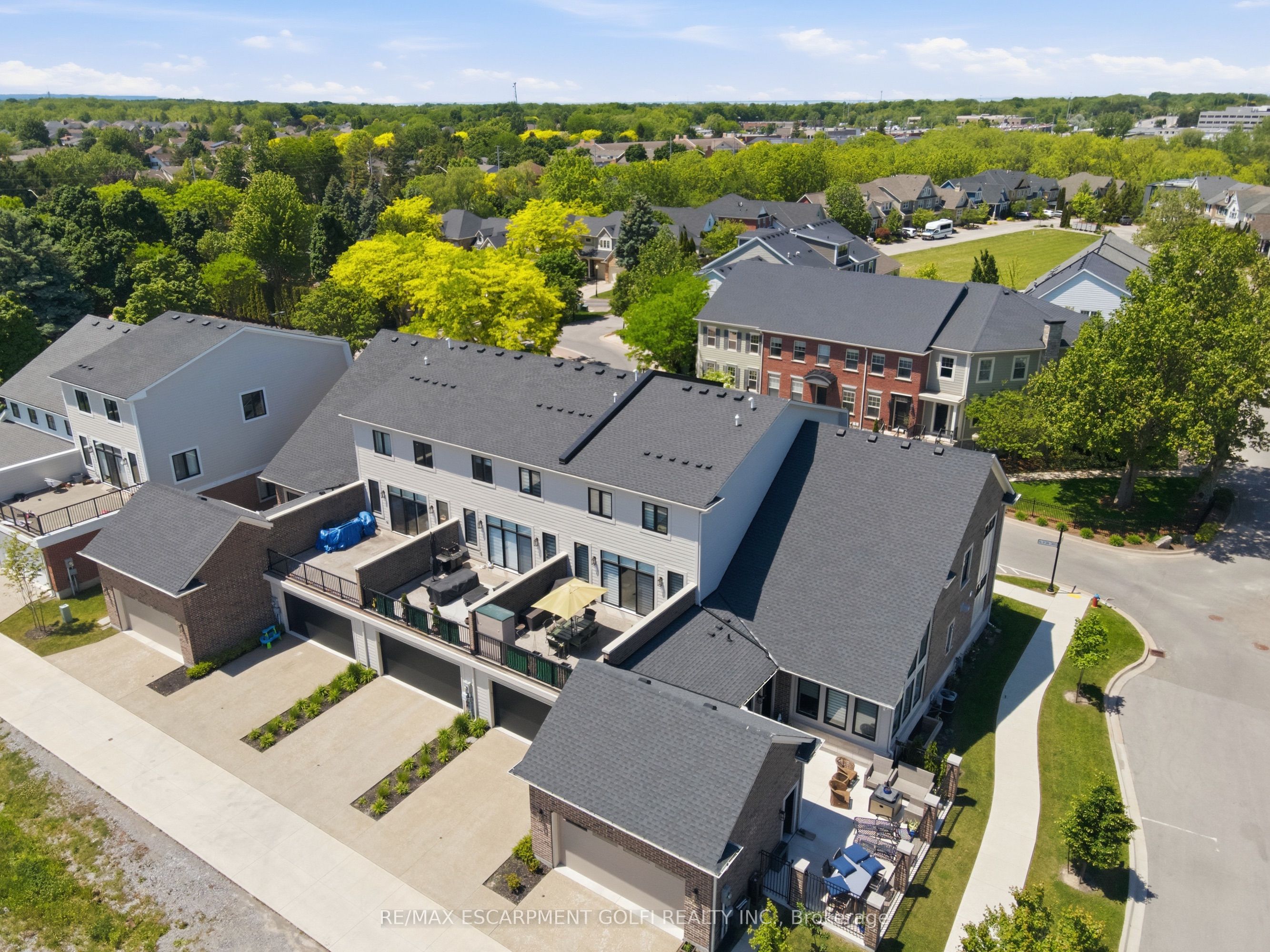 24 Willowbank Common, St. Catharines, ON L2S 4C8 photo 5