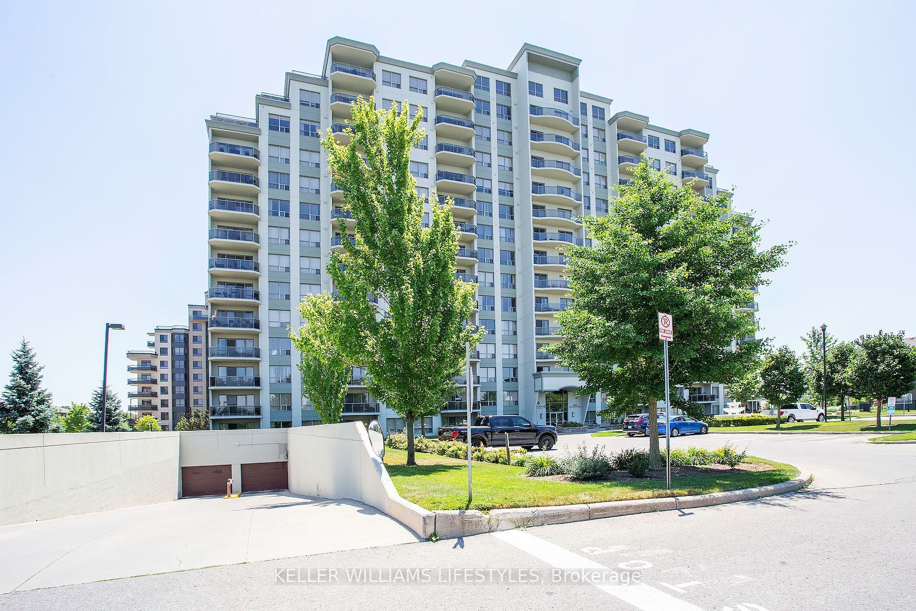 1030 Coronation Drive 307, London North, ON N6G 0G5 photo 3