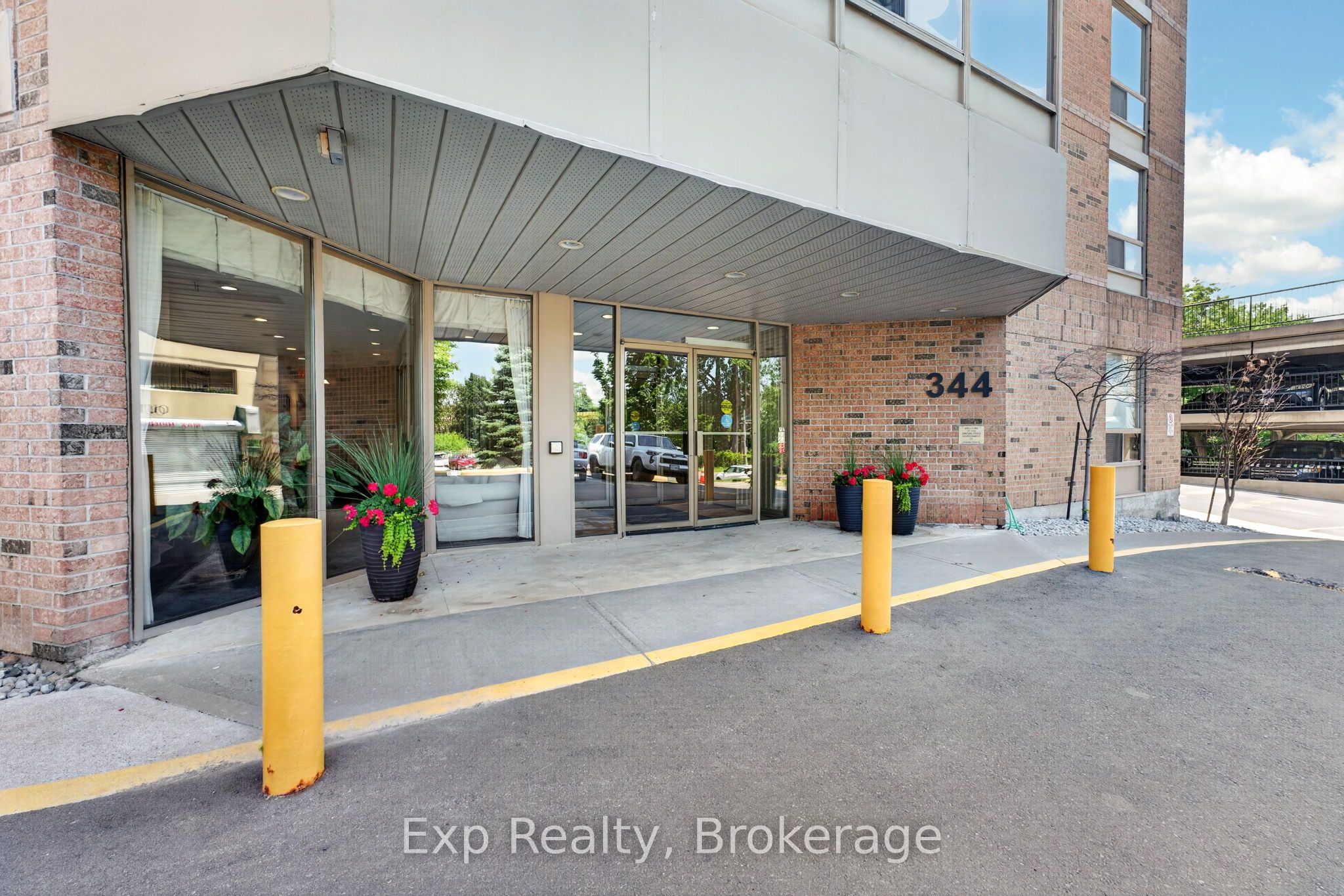 344 Front Street 305, Belleville, ON K8N 5M4 photo 4