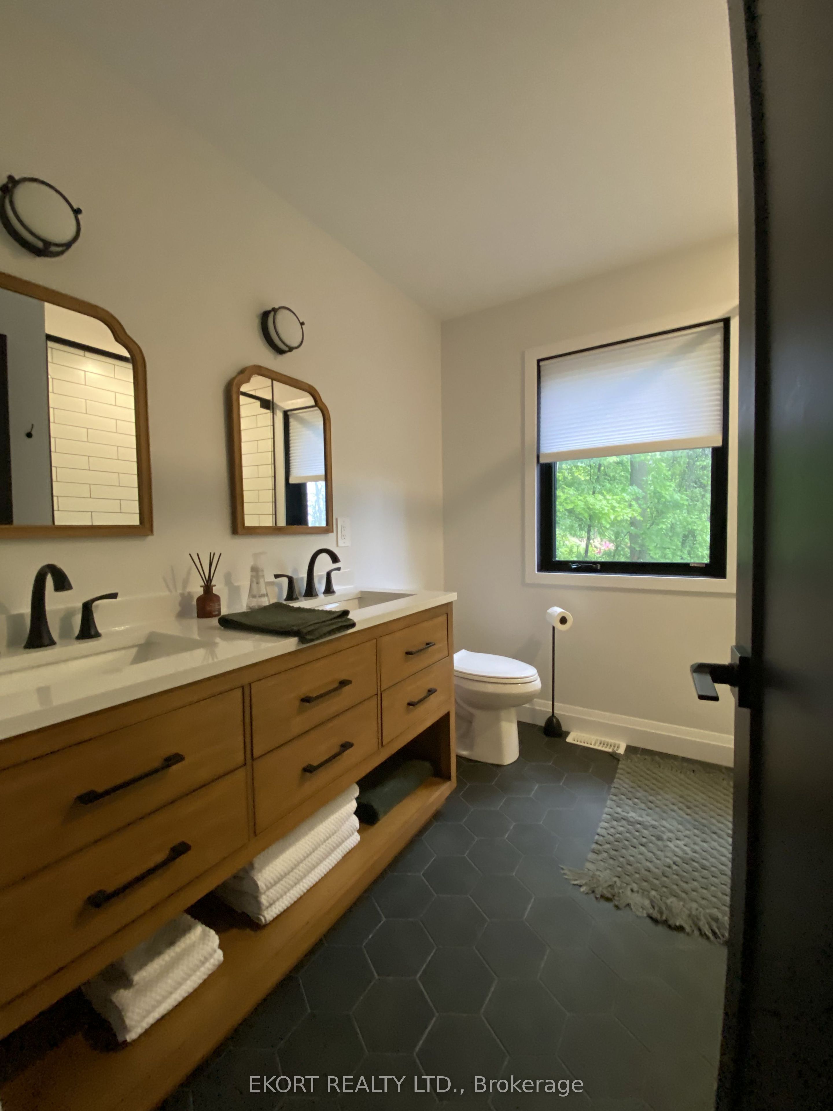 51 Bishop Lane, Prince Edward County, ON K0K 1G0 photo 5