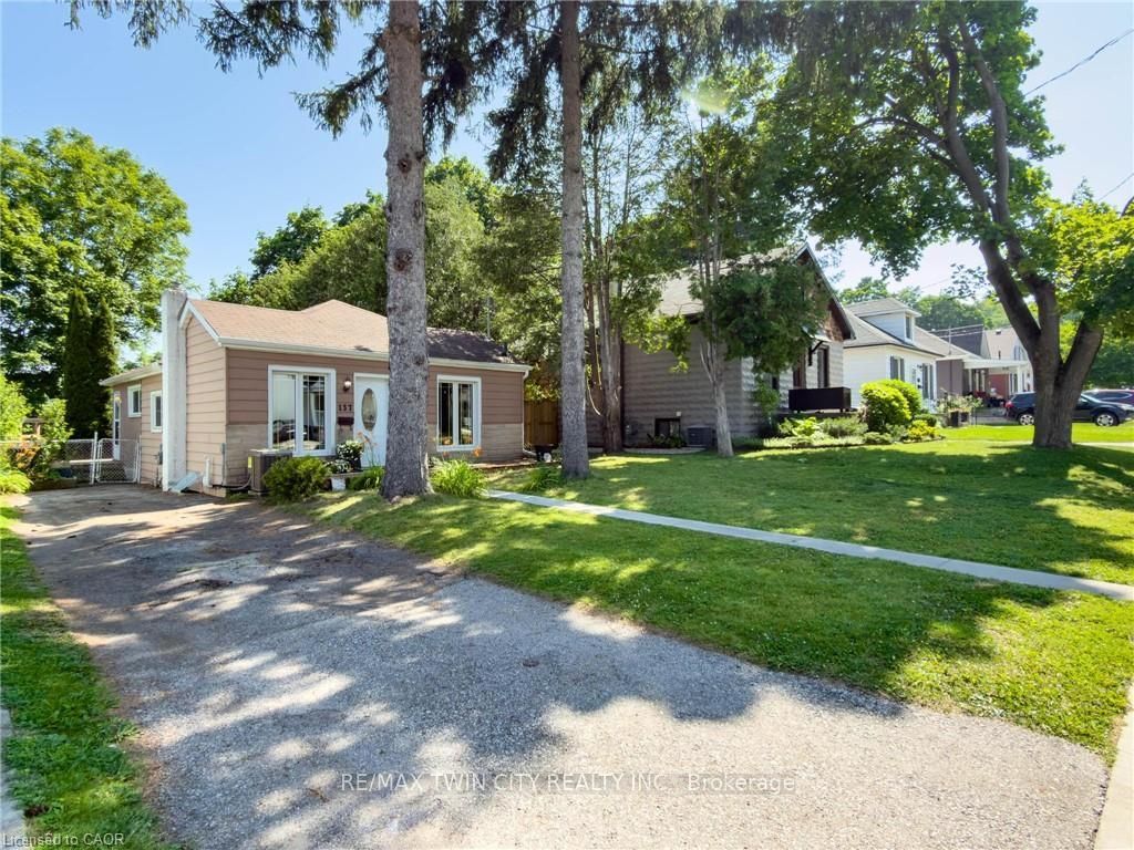 137 Francis Street, Cambridge, ON N1S 2A2 photo 4