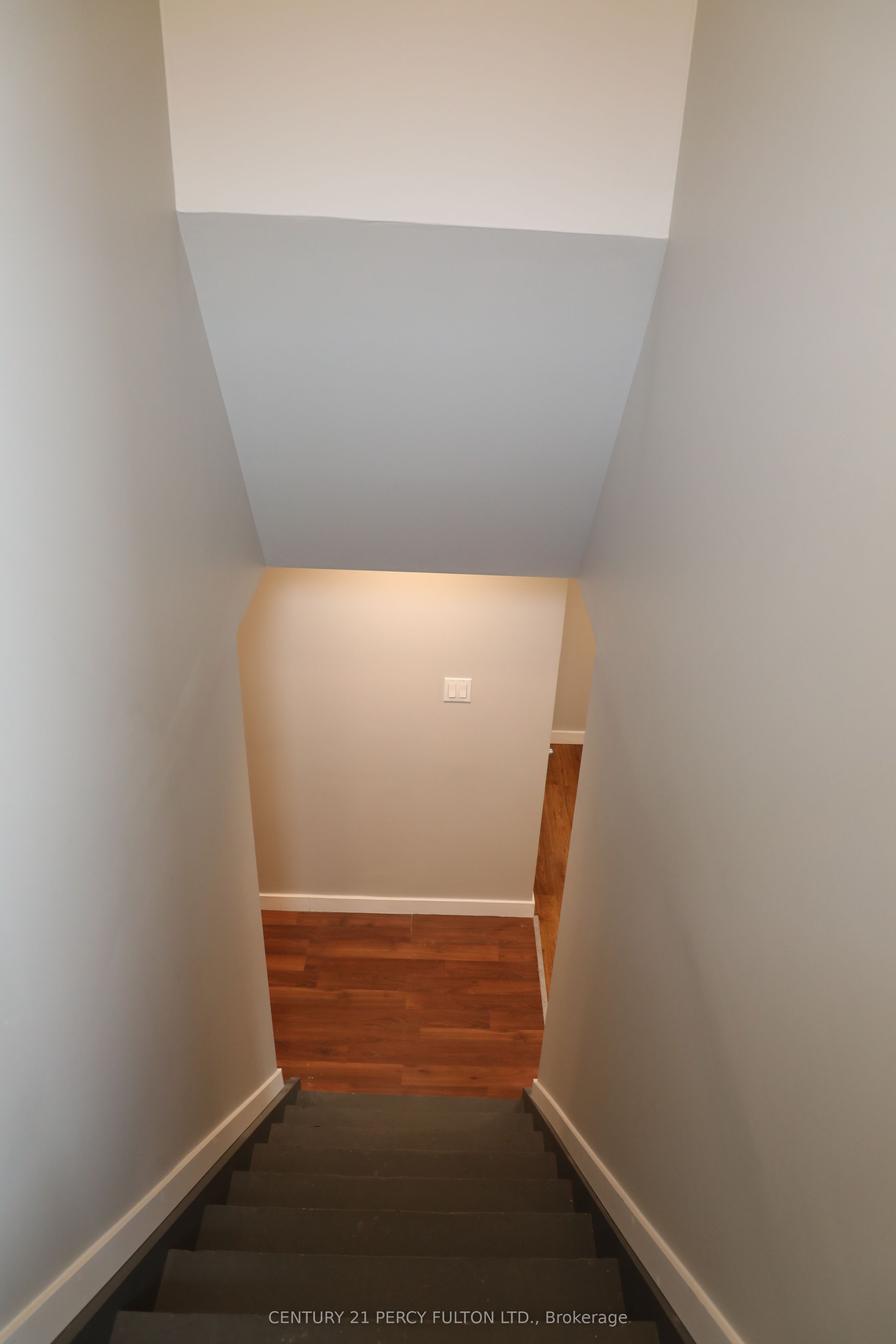 24 Flower Street BSMT, St. Catharines, ON L2S 1G4 photo 4