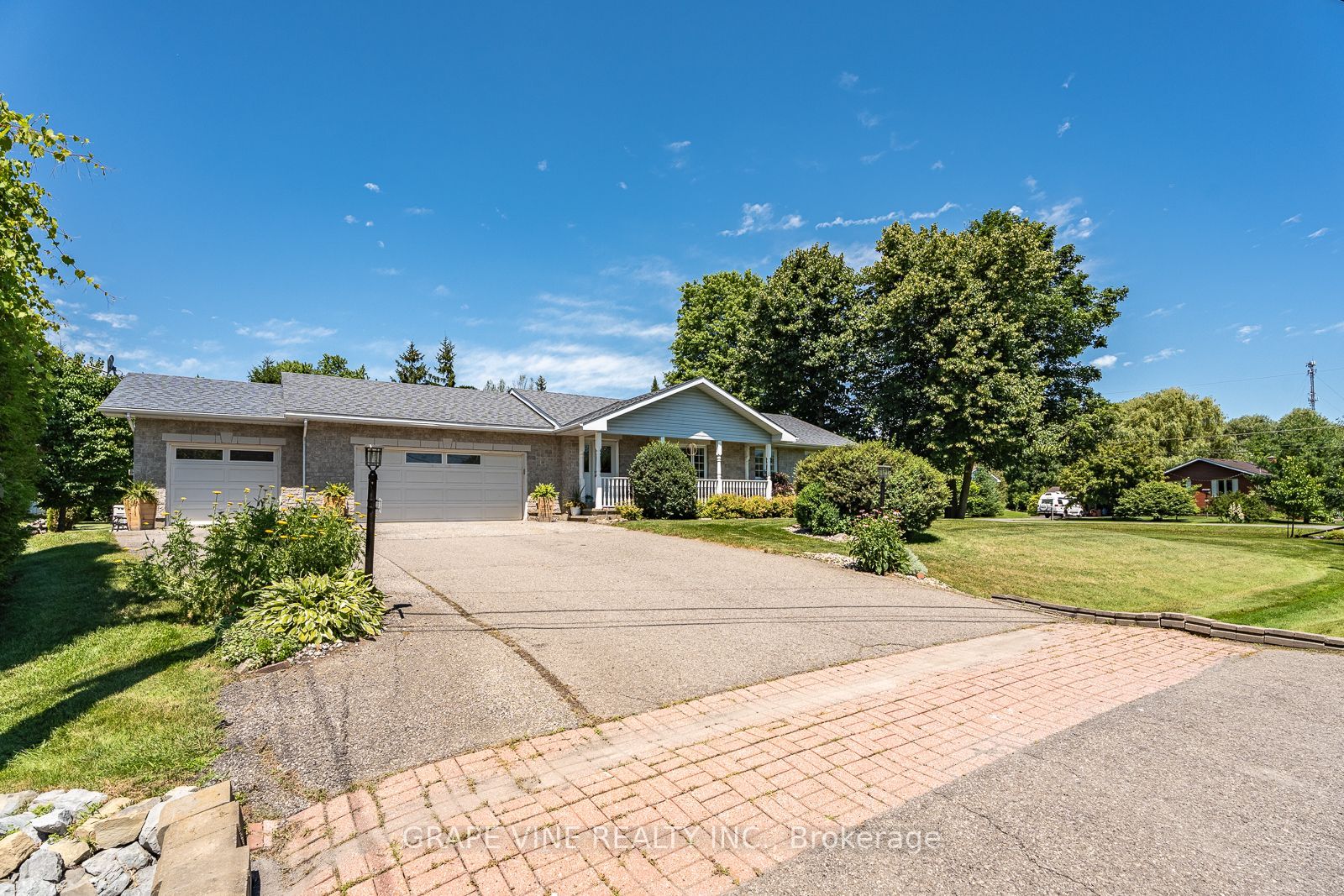 8391 Rowan Dr Drive, Greely - Metcalfe - Osgoode - Vernon and Area, ON K0A 2P0 photo 2