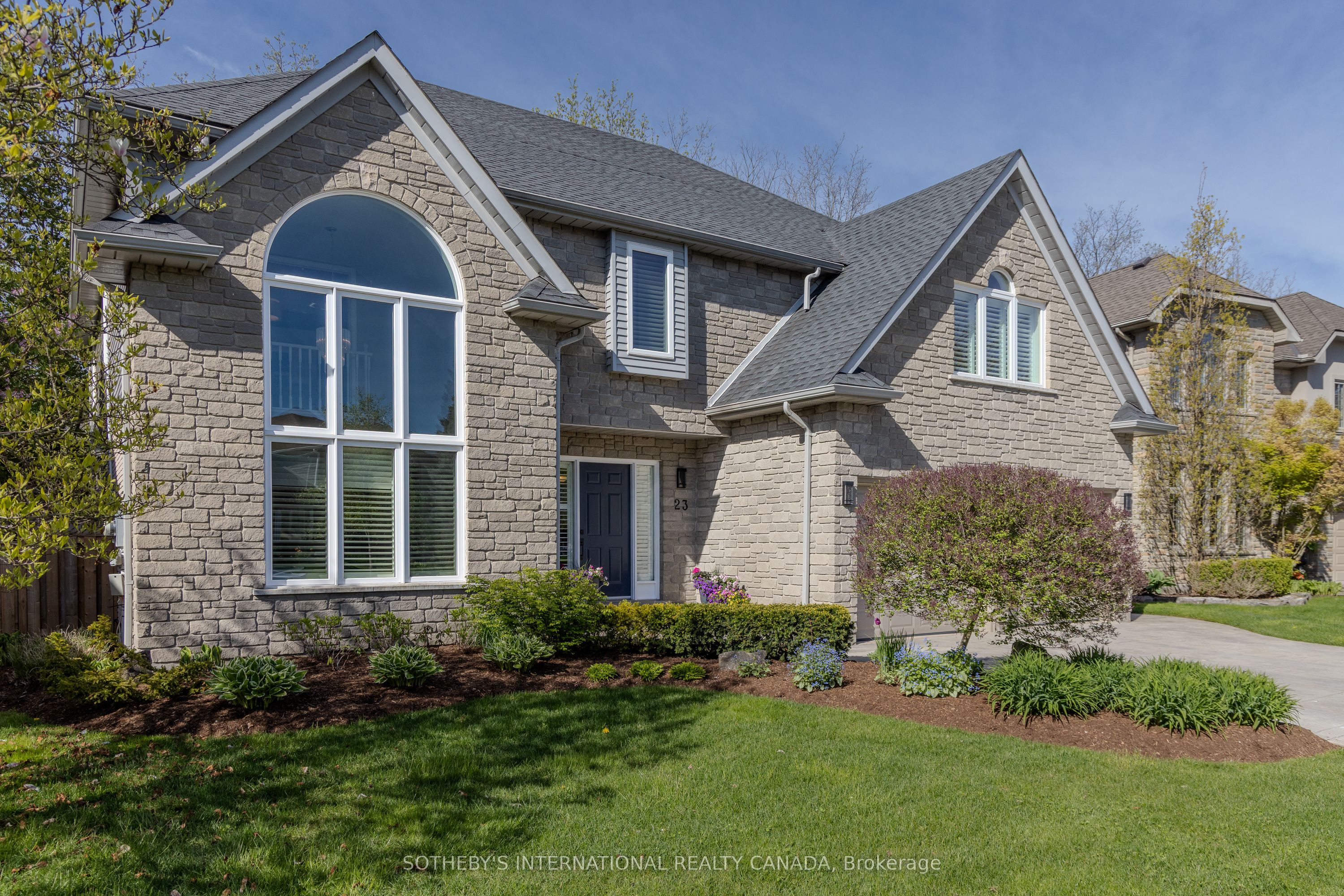 23 FRANCIS CREEK Boulevard, St. Catharines, ON L2W 1B1 photo 3
