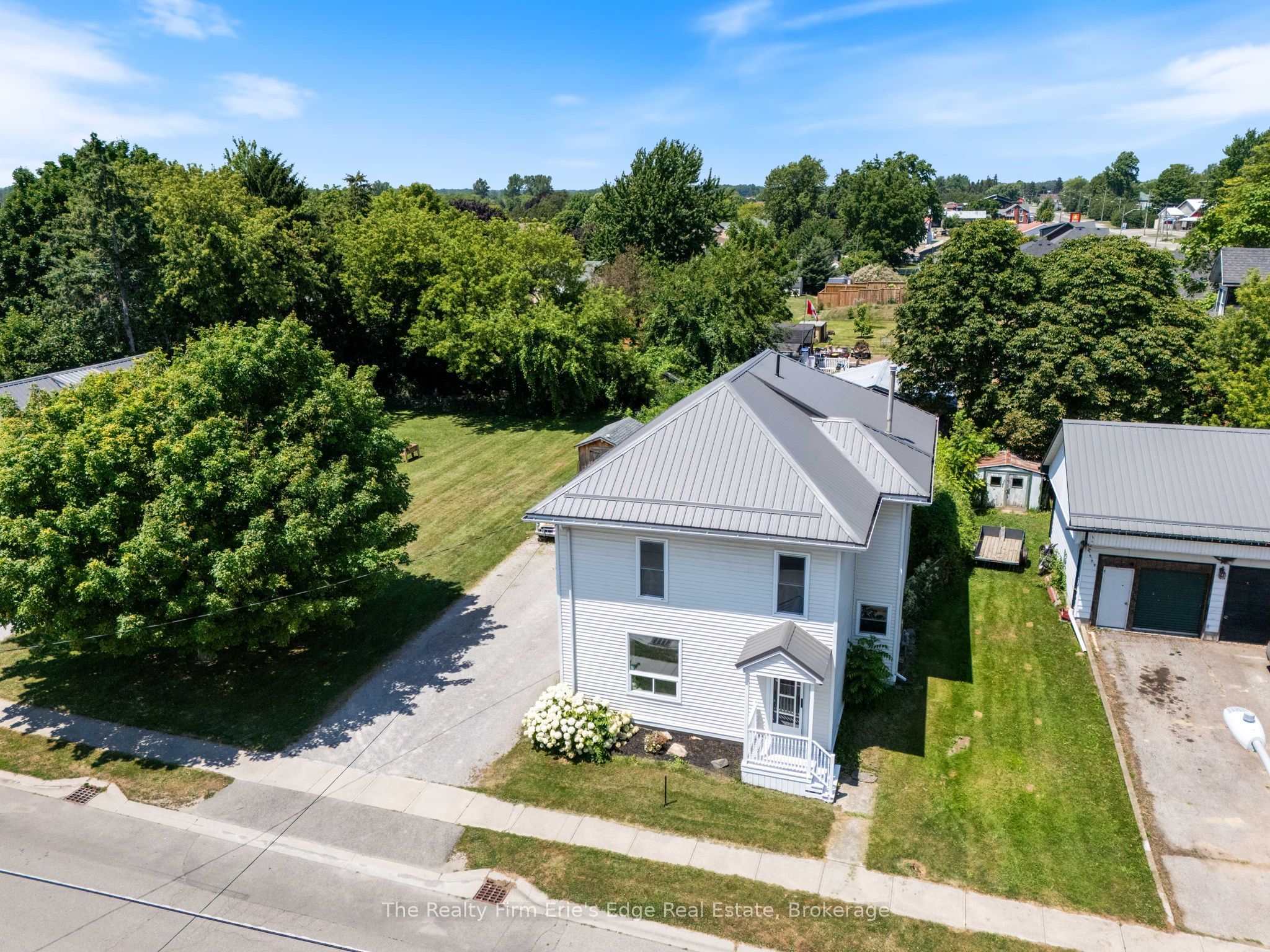 6 Price Street, Norfolk, ON N0E 1M0