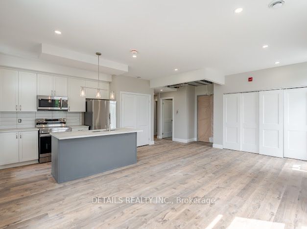 659 Donat Street 201, Vanier and Kingsview Park, ON K1K 3L8 photo 3