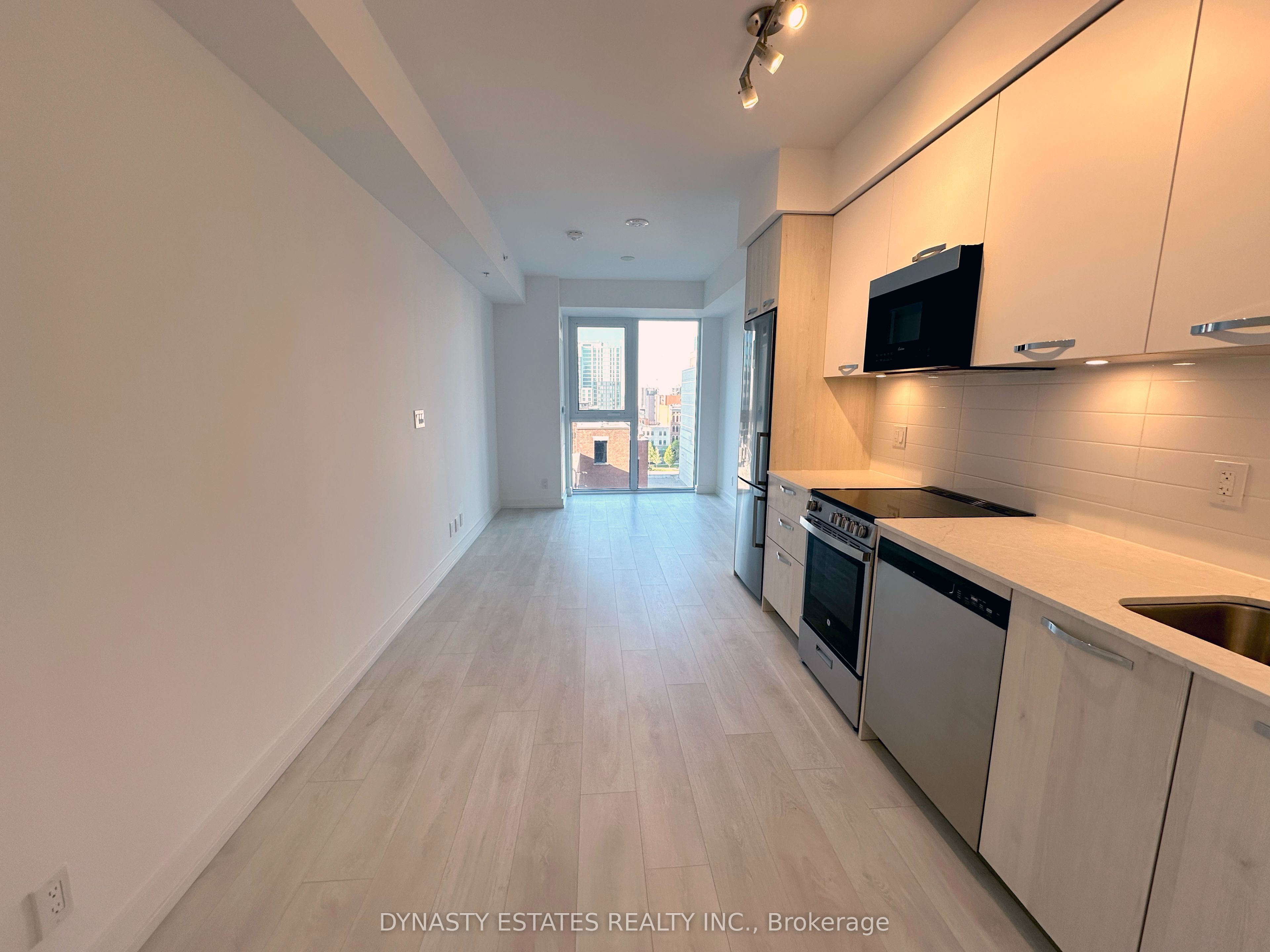 75 James Street S 1508, Hamilton, ON L8P 2Y9 photo 4
