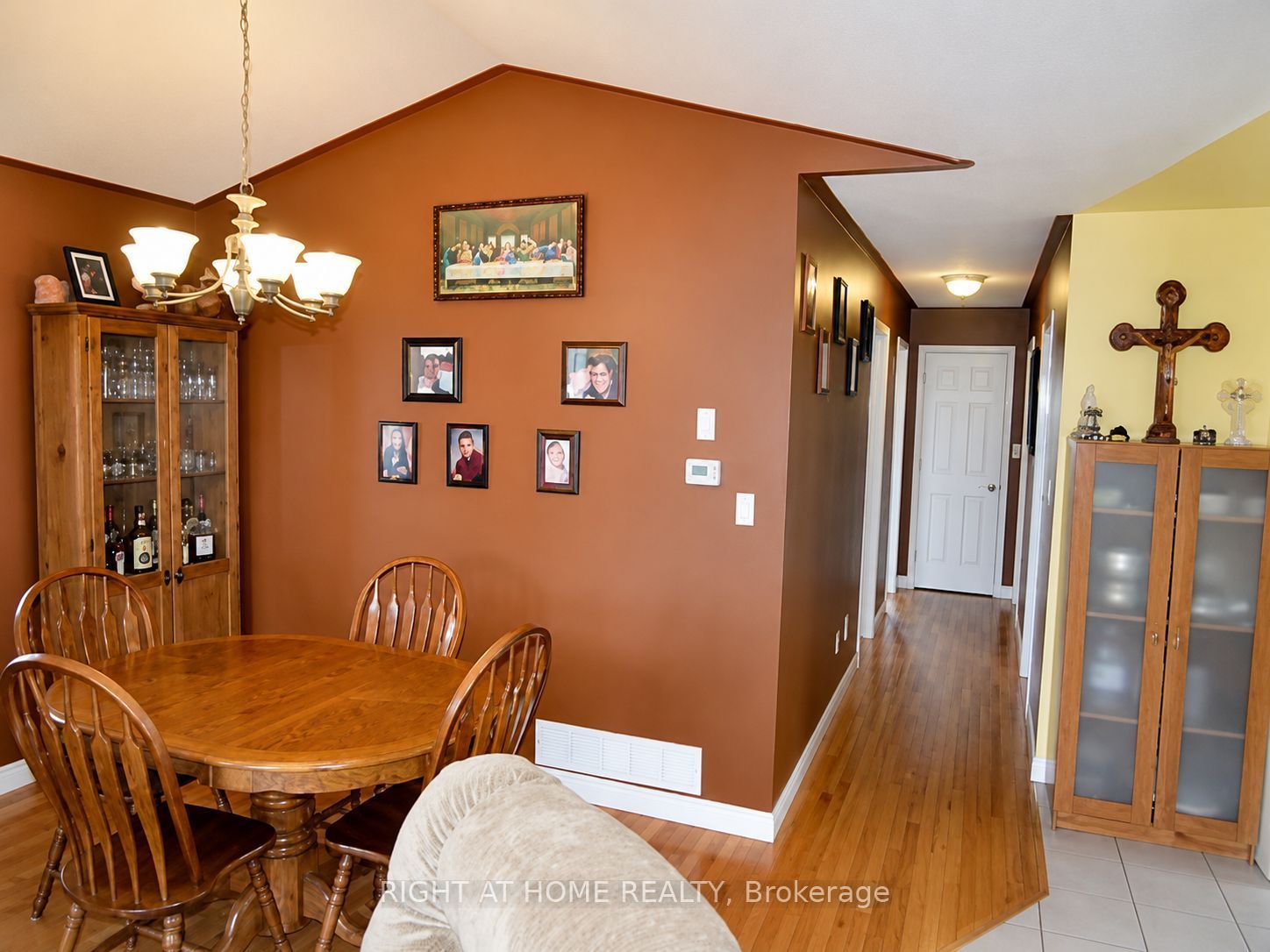 62 Highland Road W Upper, Hamilton, ON L8J 0M7 photo 5