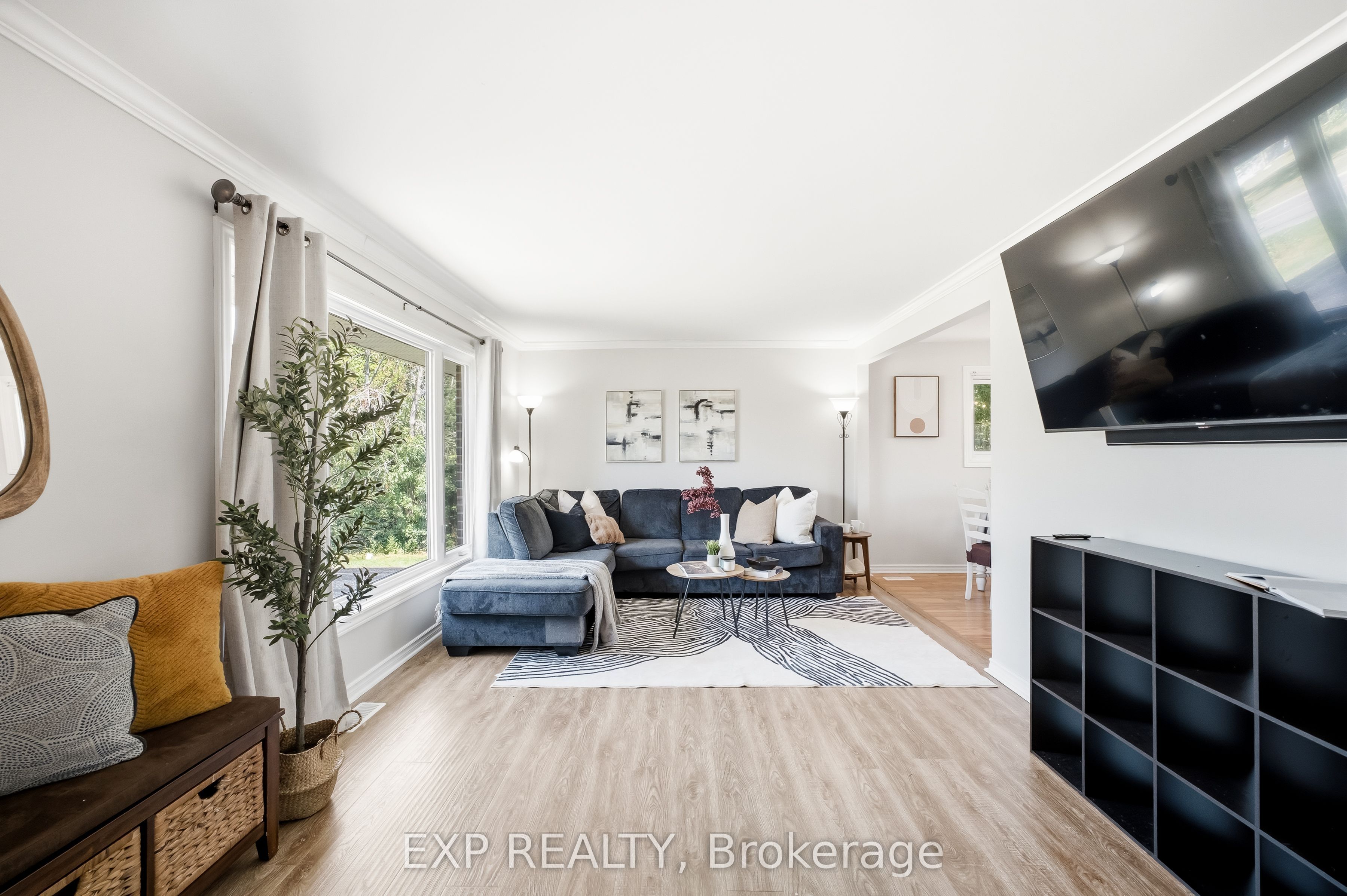94 Johnstown Road, Quinte West, ON K8V 5P8 photo 5