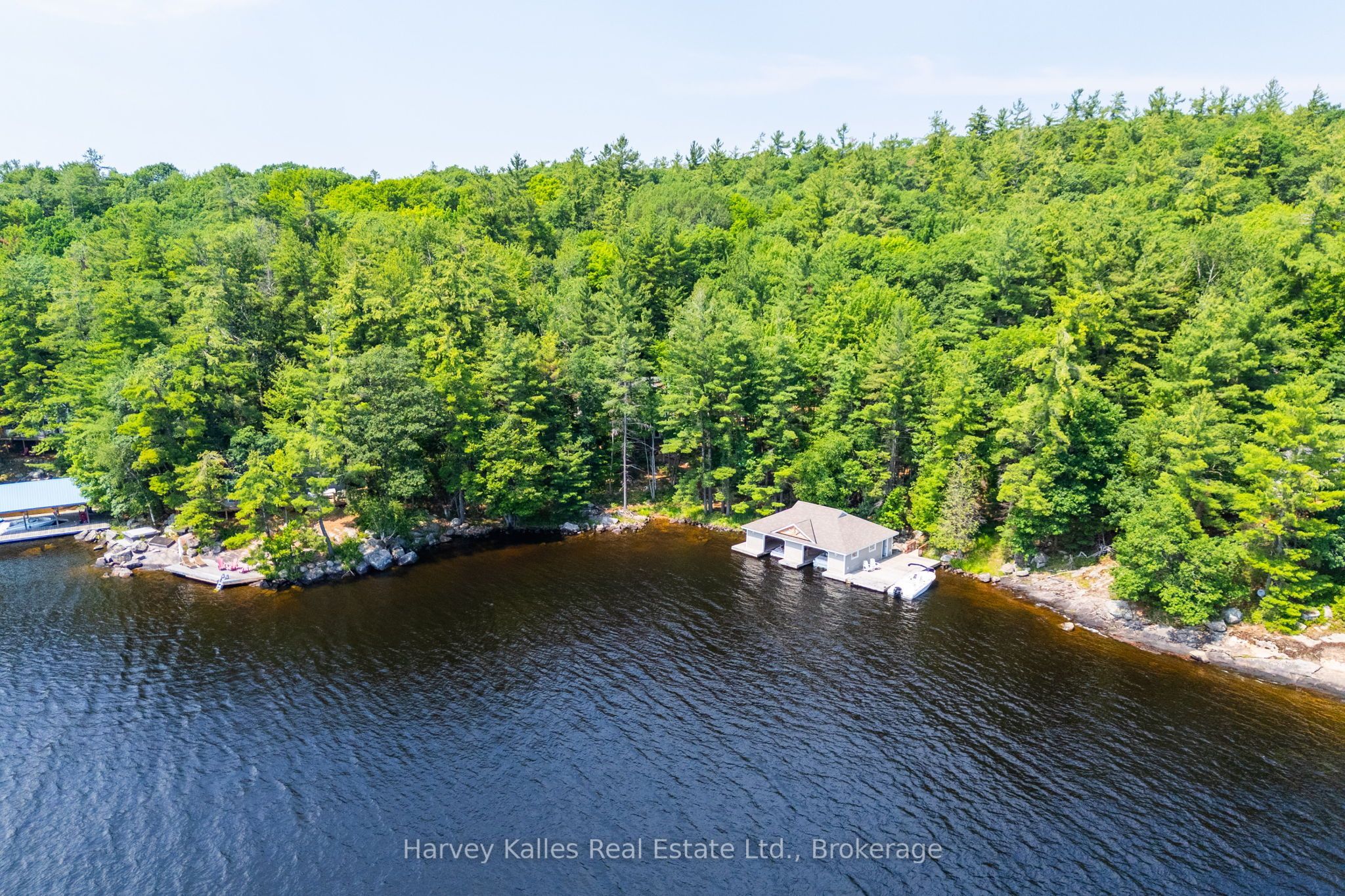 37-M81 Pine Island, Muskoka Lakes, ON P0B 1E0