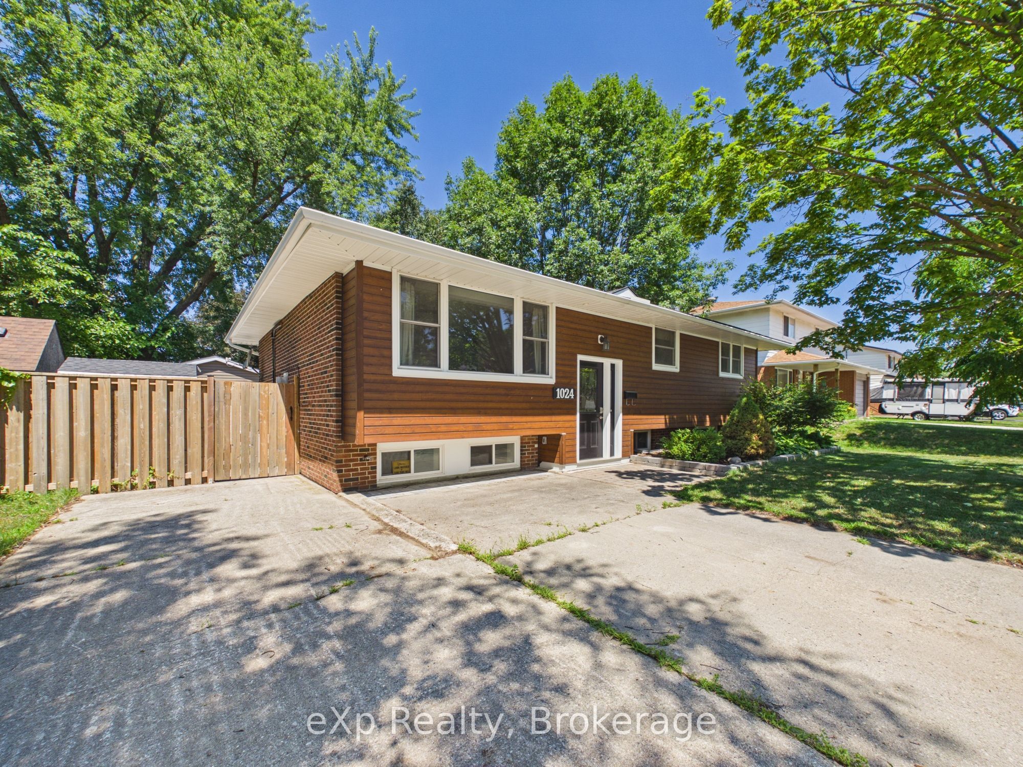 1024 Wellington Street, Saugeen Shores, ON N0H 2C3 photo 3