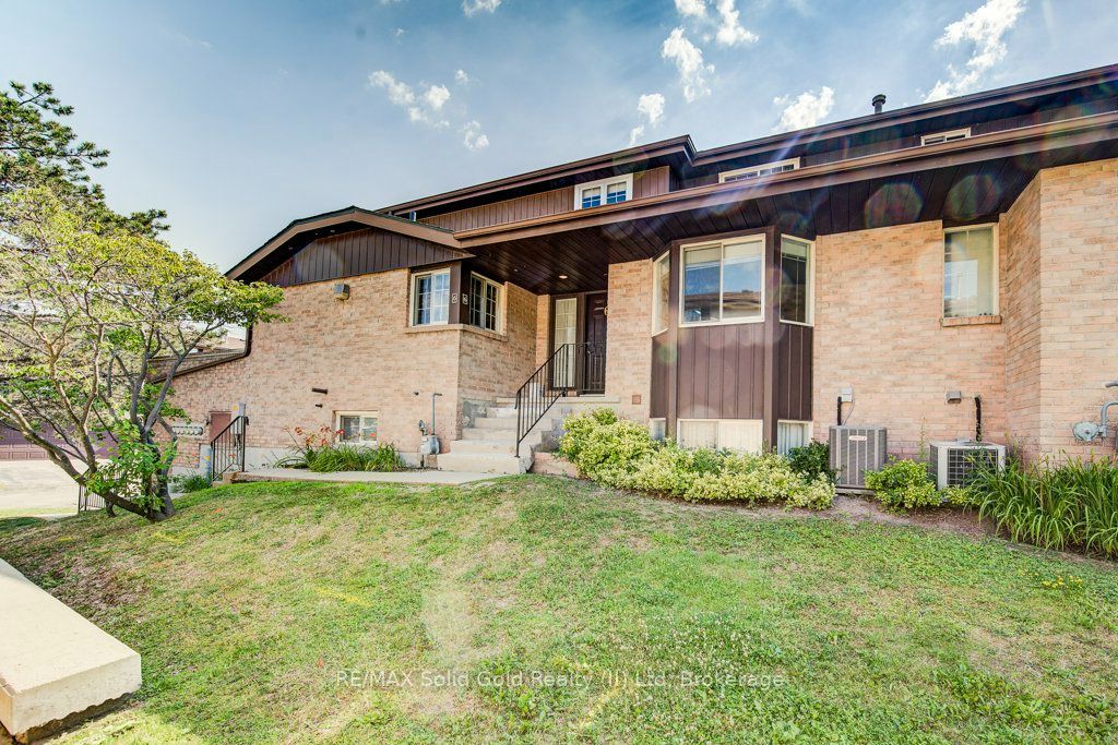 450 Beechwood Drive 6, Waterloo, ON N2T 1Y7 photo 3