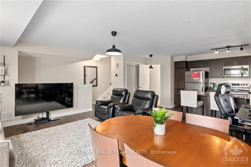 2254 WATERCOLOURS Way, Barrhaven, ON K2J 6R2 photo 3