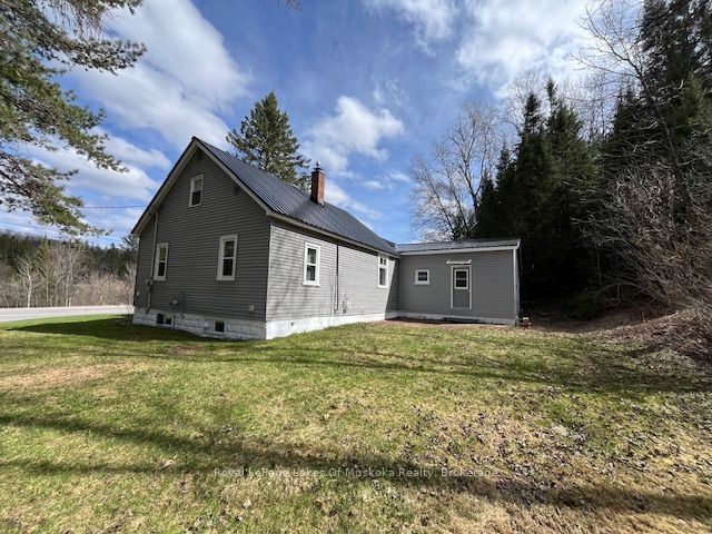 319 Ontario Street, Burk's Falls, ON P0A 1C0 photo 3