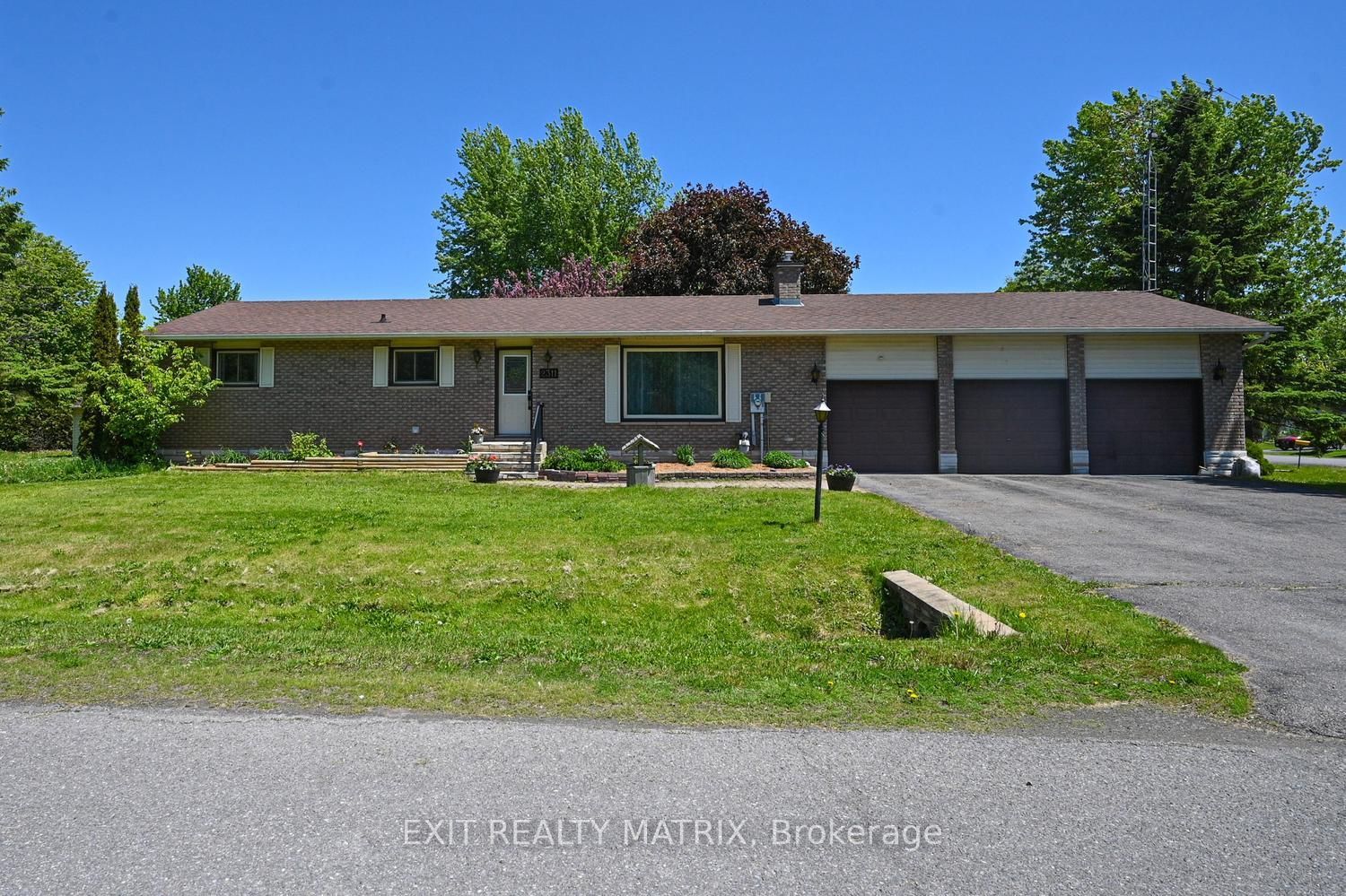 2311 Edward Kidd Crescent, Manotick - Kars - Rideau Twp and Area, ON K0A 2T0 photo 2
