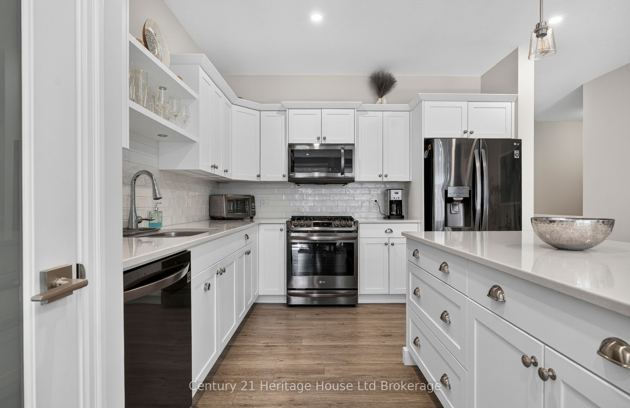 16 Huntley Avenue, Tillsonburg, ON N4G 0J3 photo 5