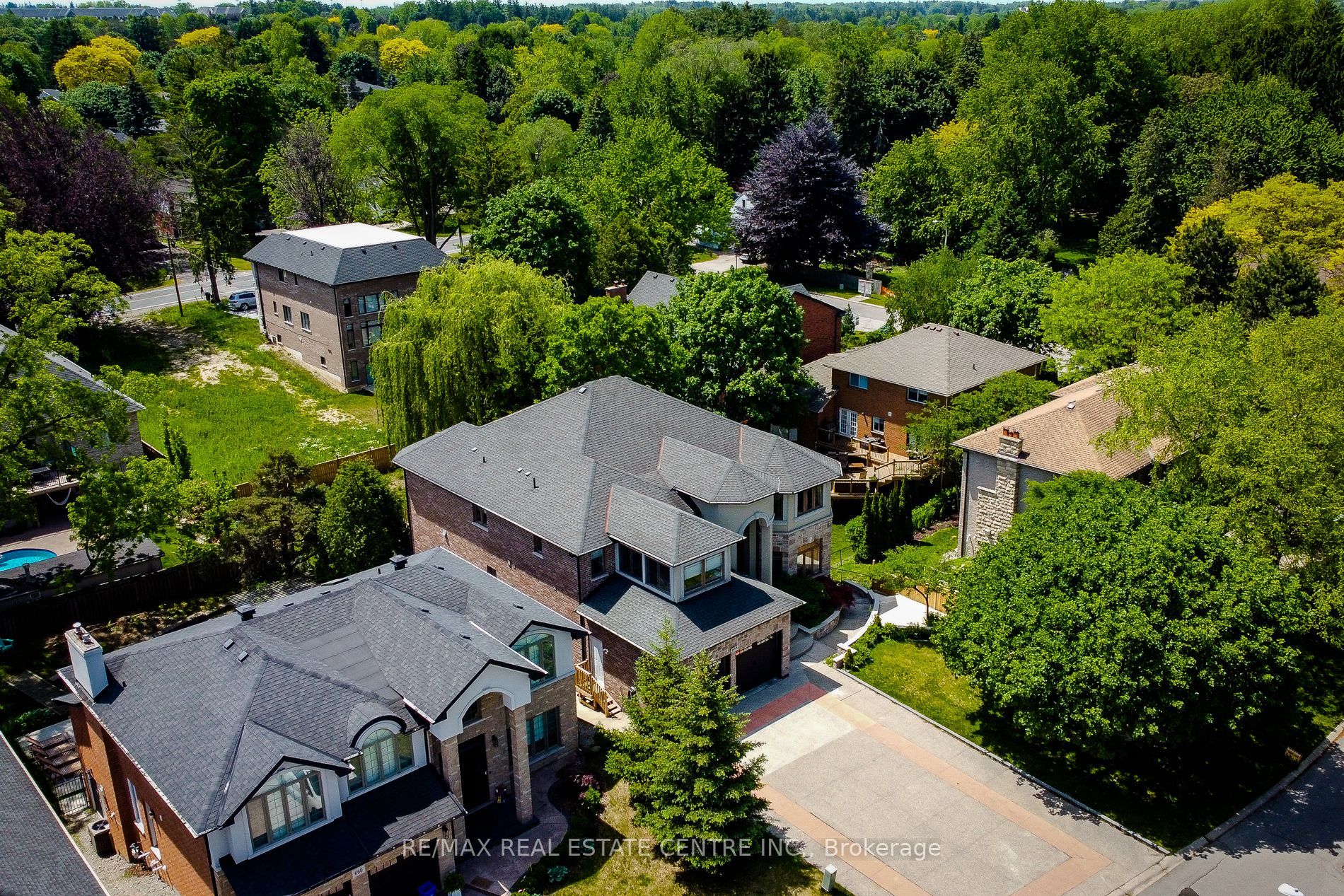 656 HIGHVALLEY Road, Hamilton, ON L9G 4E9 photo 5