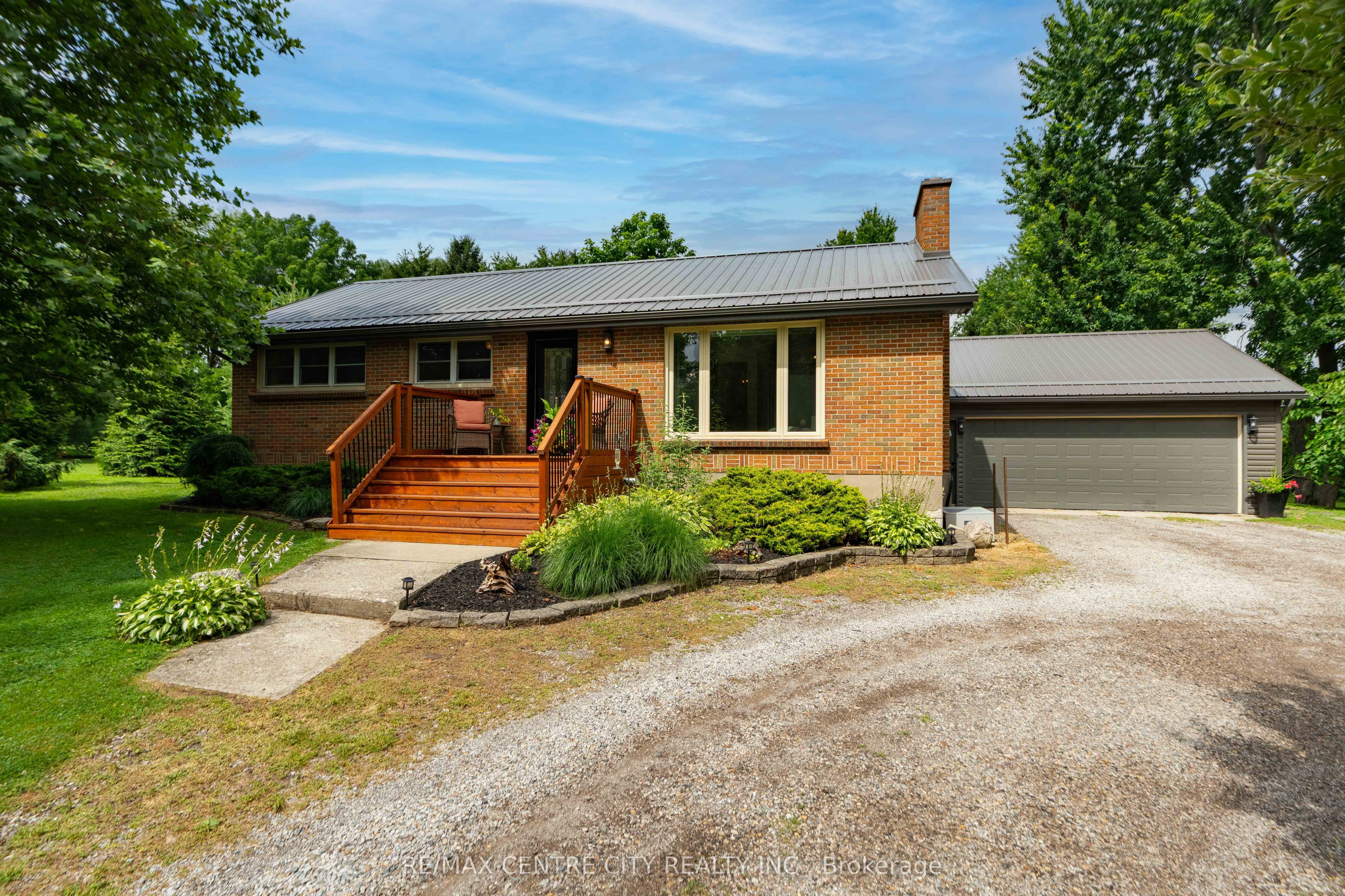 137 Centennial Avenue, Central Elgin, ON N5R 5B1 photo 4