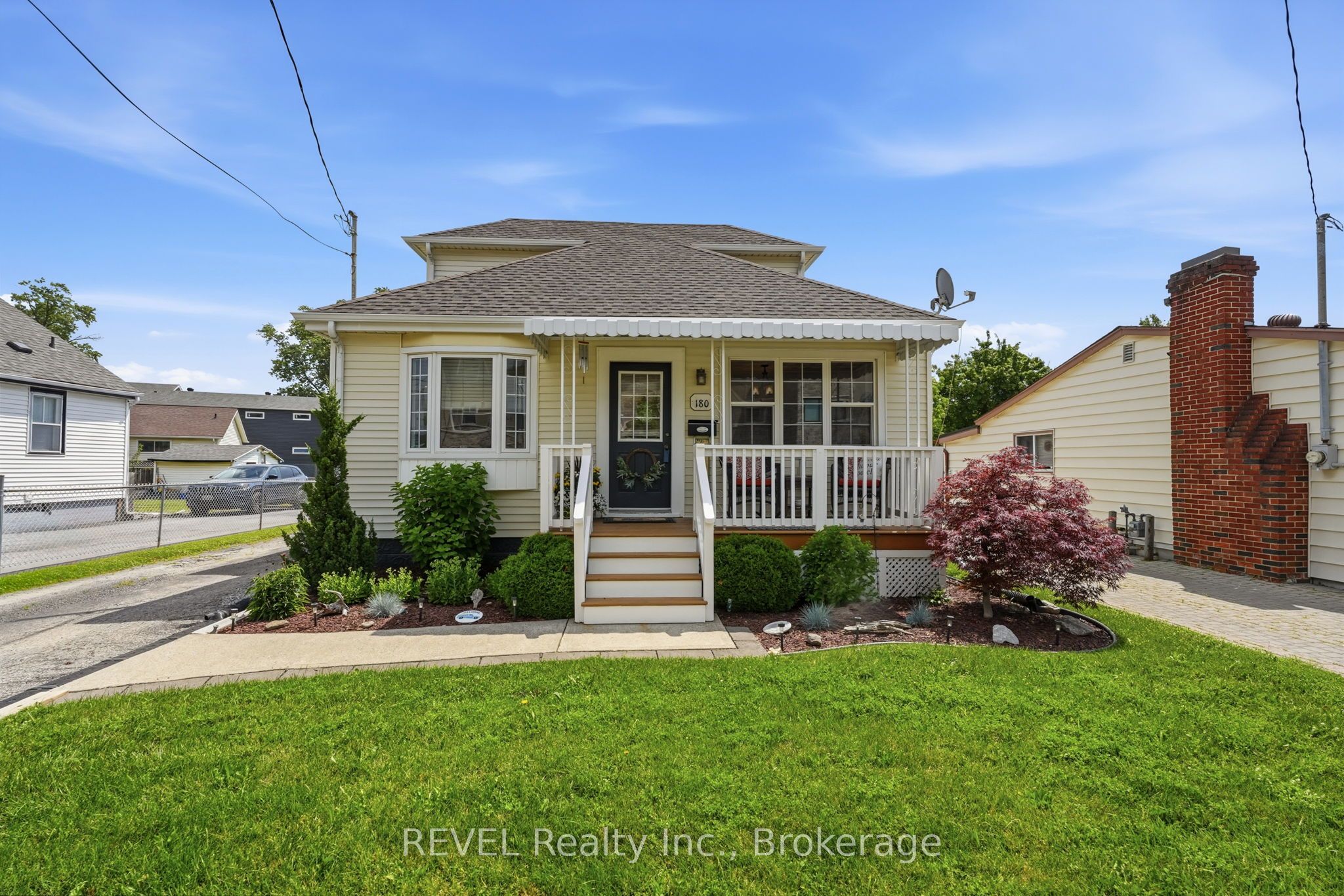 180 Louth Street, St. Catharines, ON L2S 2R3