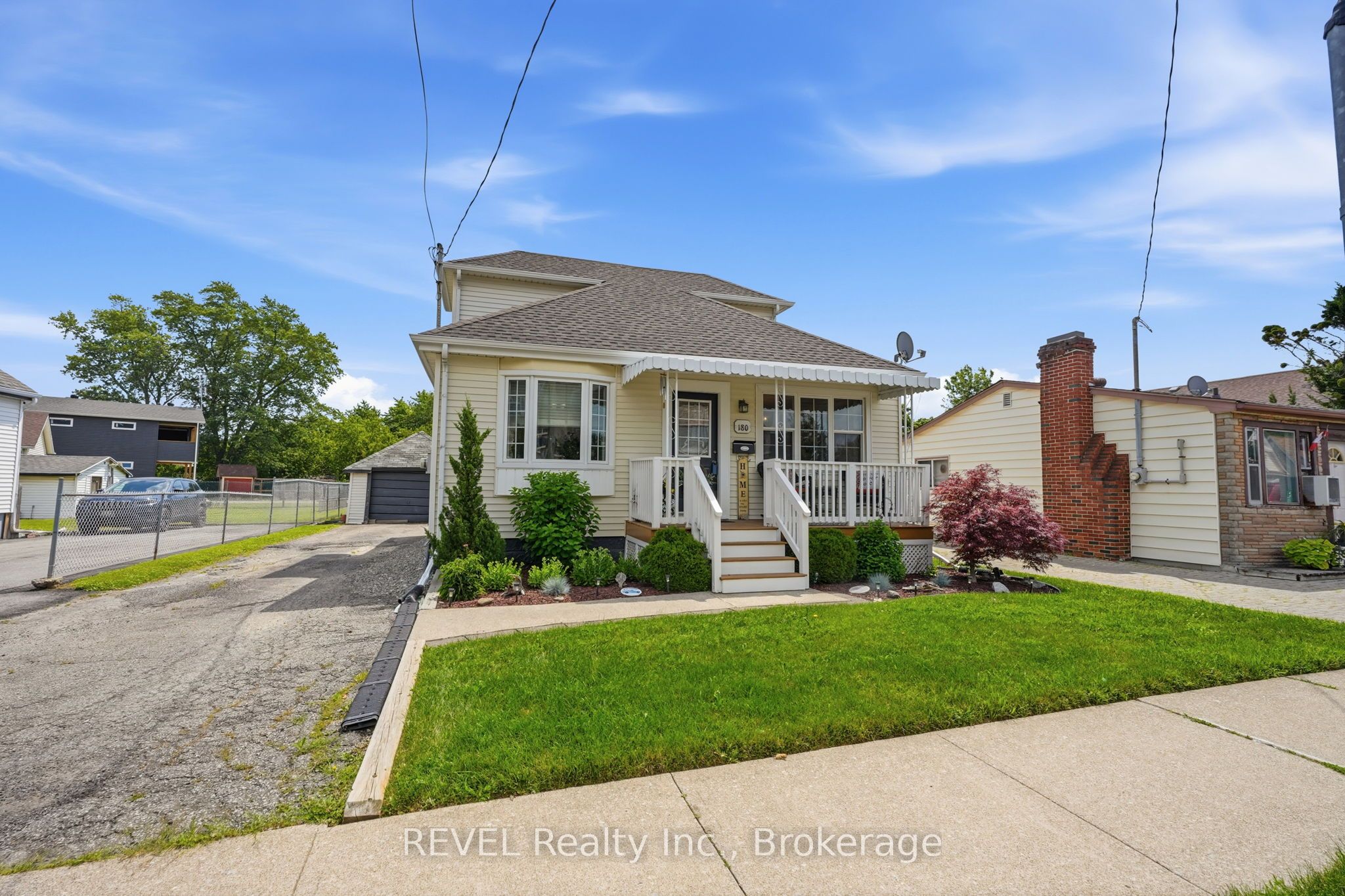 180 Louth Street, St. Catharines, ON L2S 2R3 photo 3