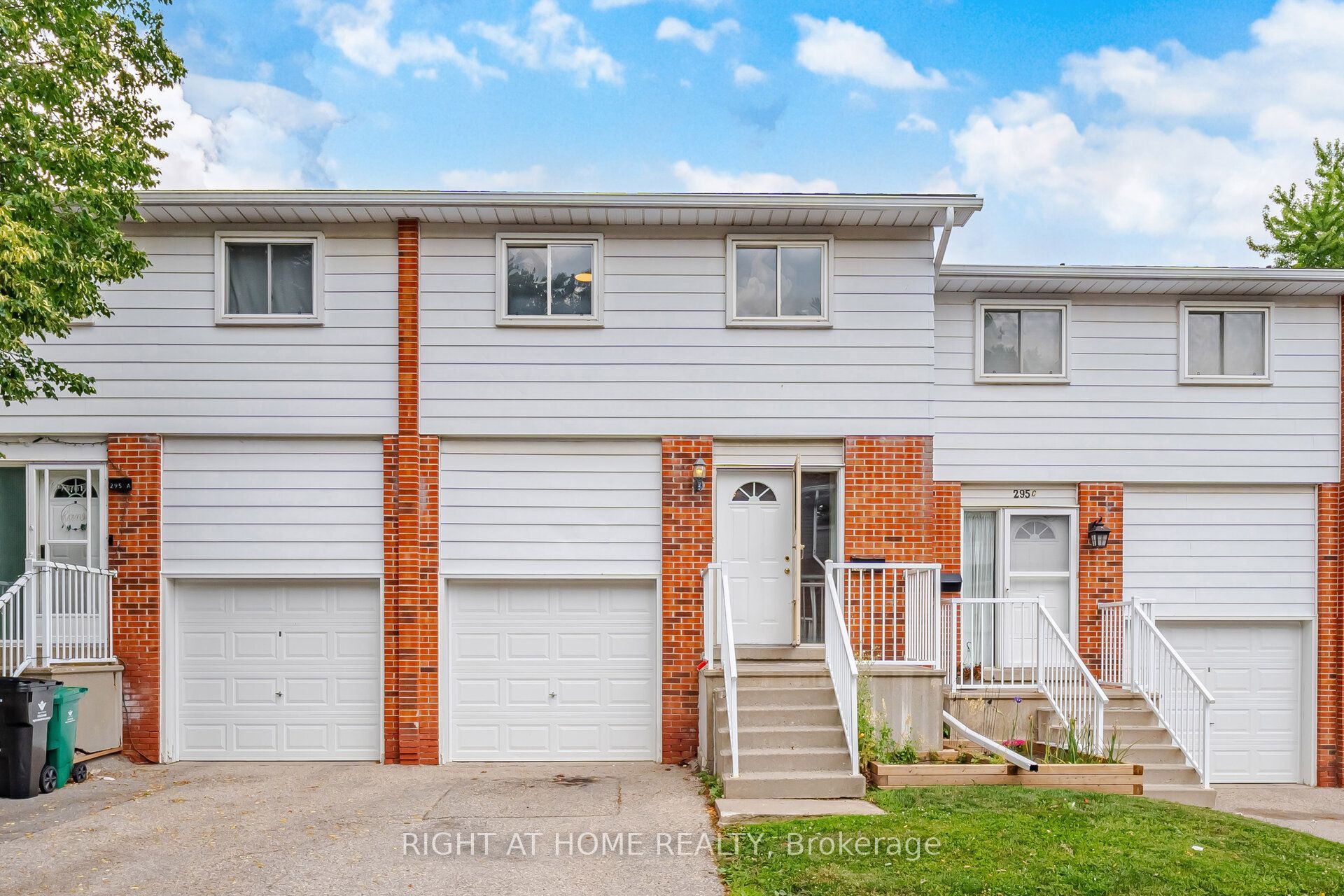 295 Bluevale St North Street N B, Waterloo, ON N2J 4H6