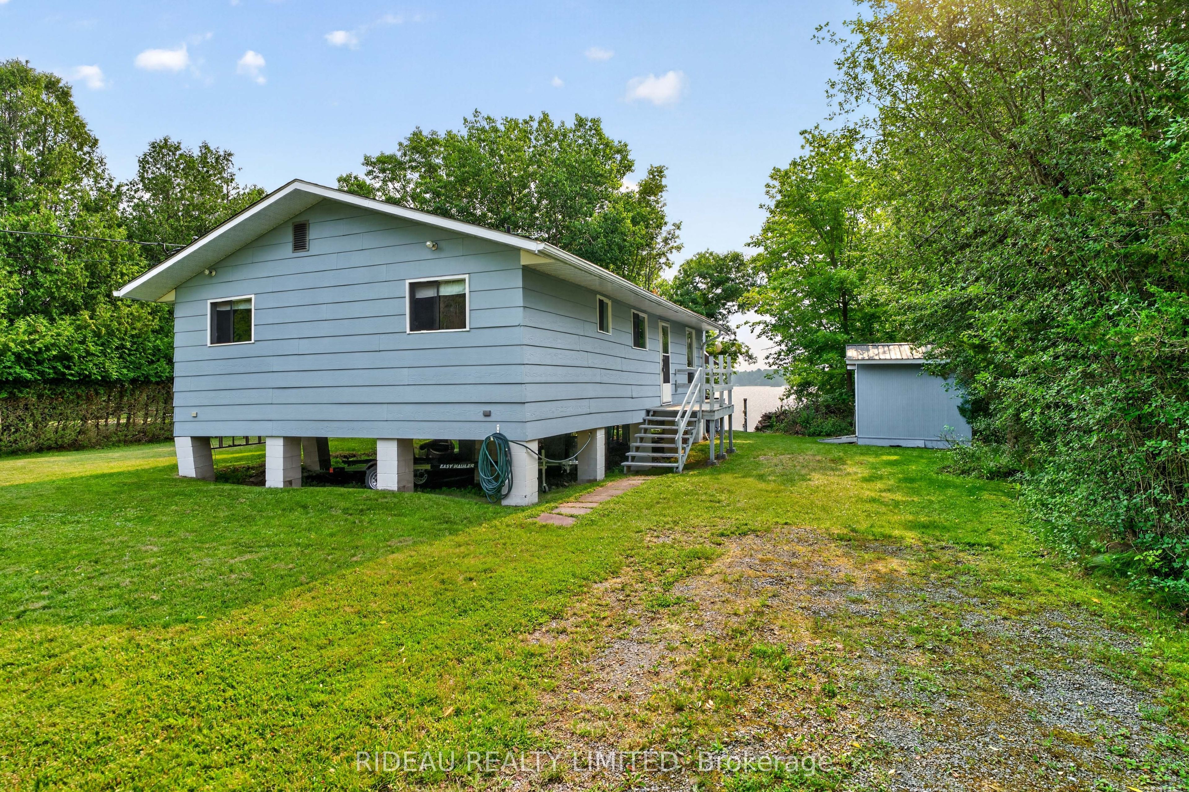 231 McBride Point Drive, Rideau Lakes, ON K0G 1X0 photo 2