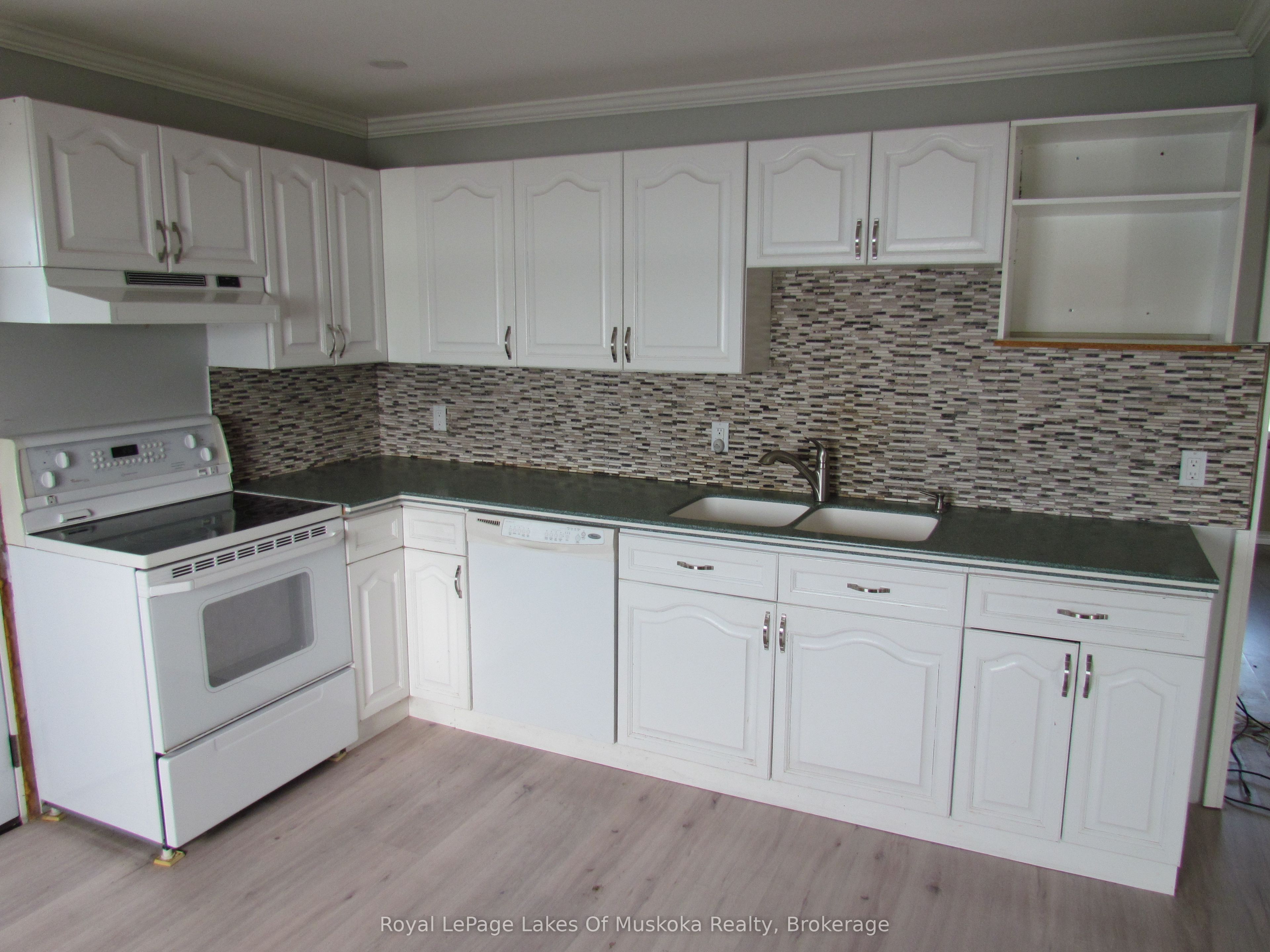 173 Fells Point Road, Kawartha Lakes, ON K0M 1N0 photo 5