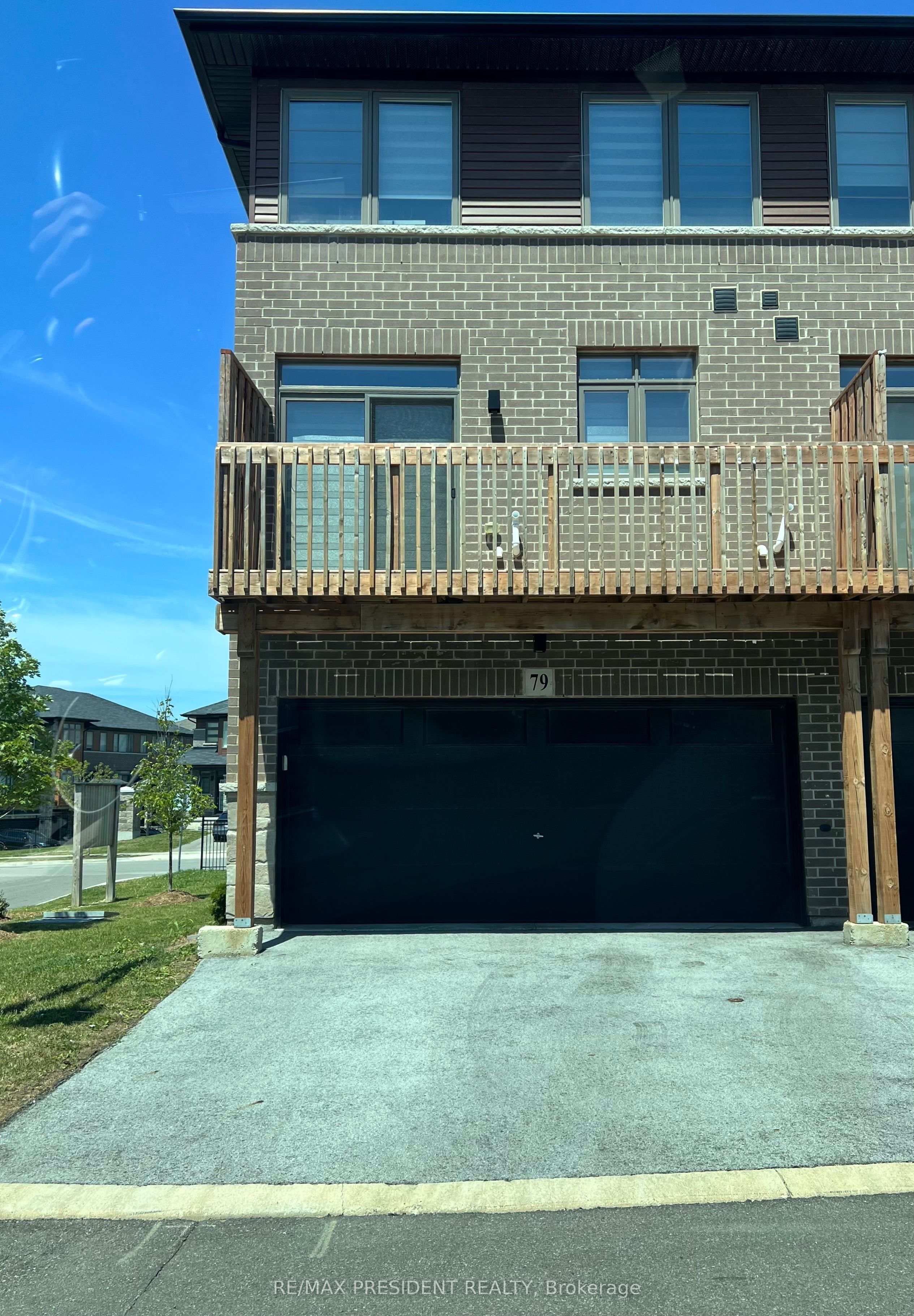 61 Soho Street 79, Hamilton, ON L8J 0M6