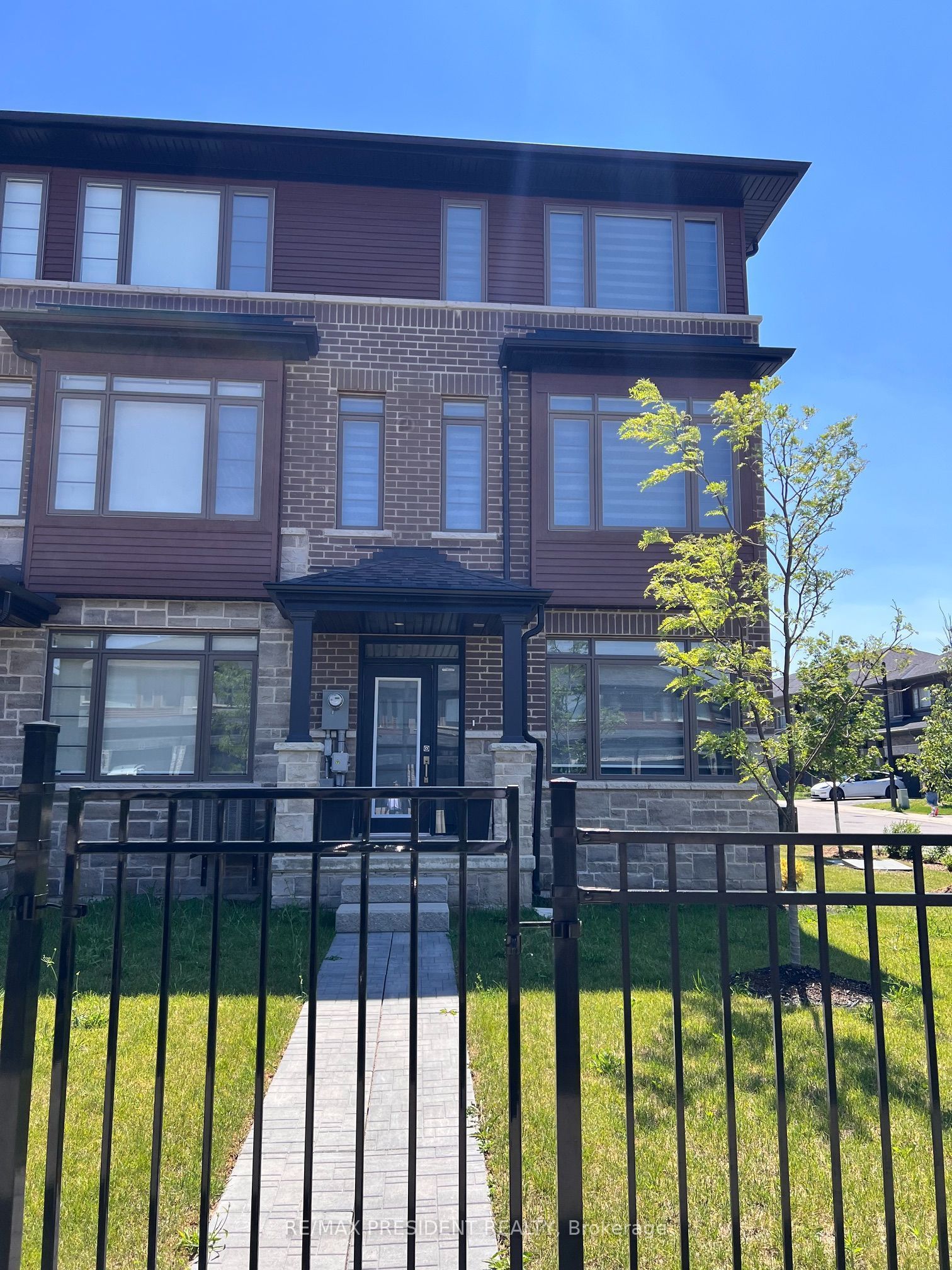 61 Soho Street 79, Hamilton, ON L8J 0M6 photo 3