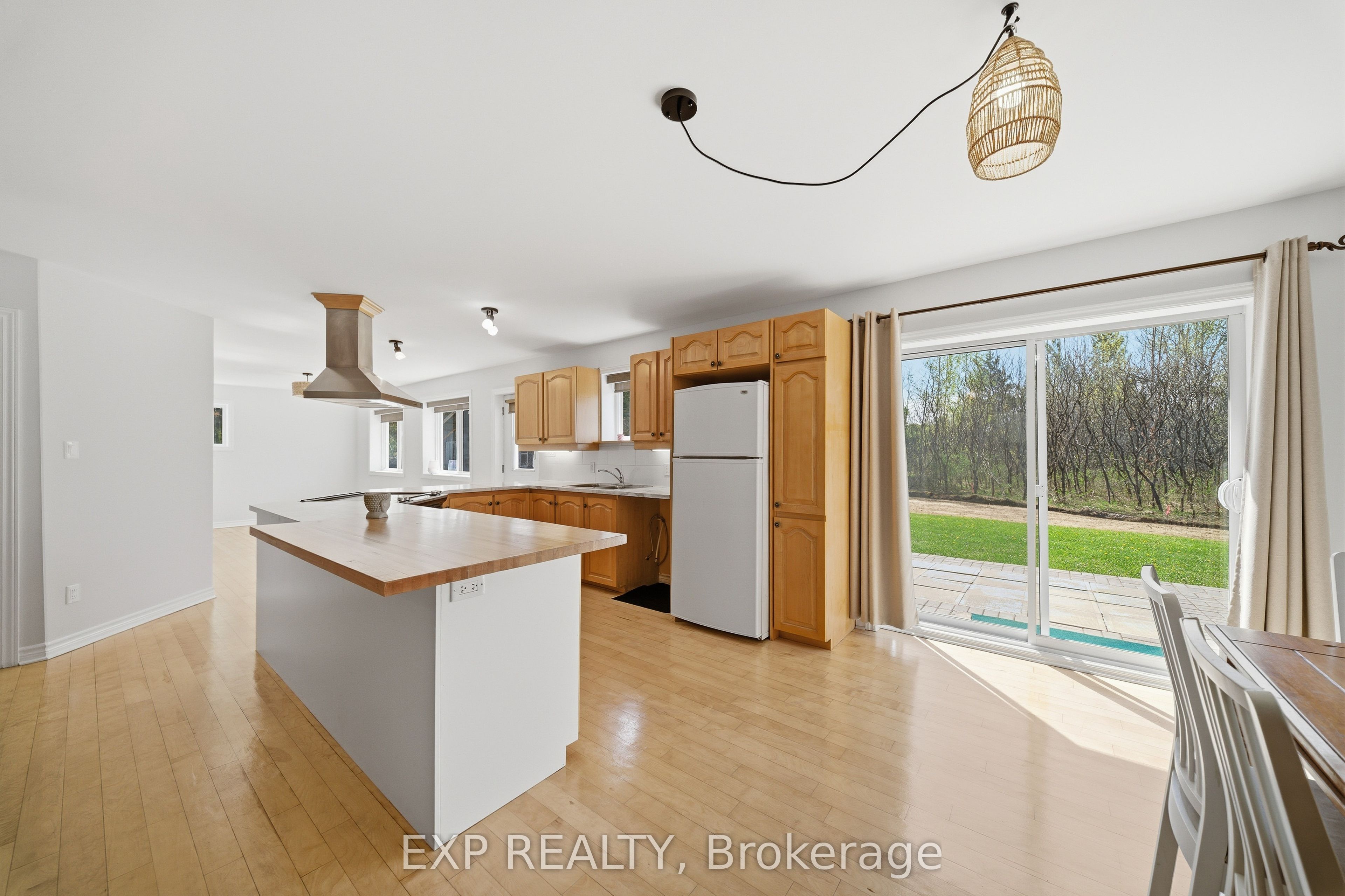 568 LAKE GEORGE Road, Alfred and Plantagenet, ON K0B 1L0 photo 2